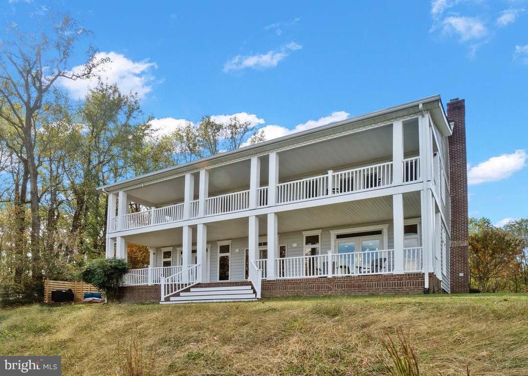 36 POCAHONTAS LN