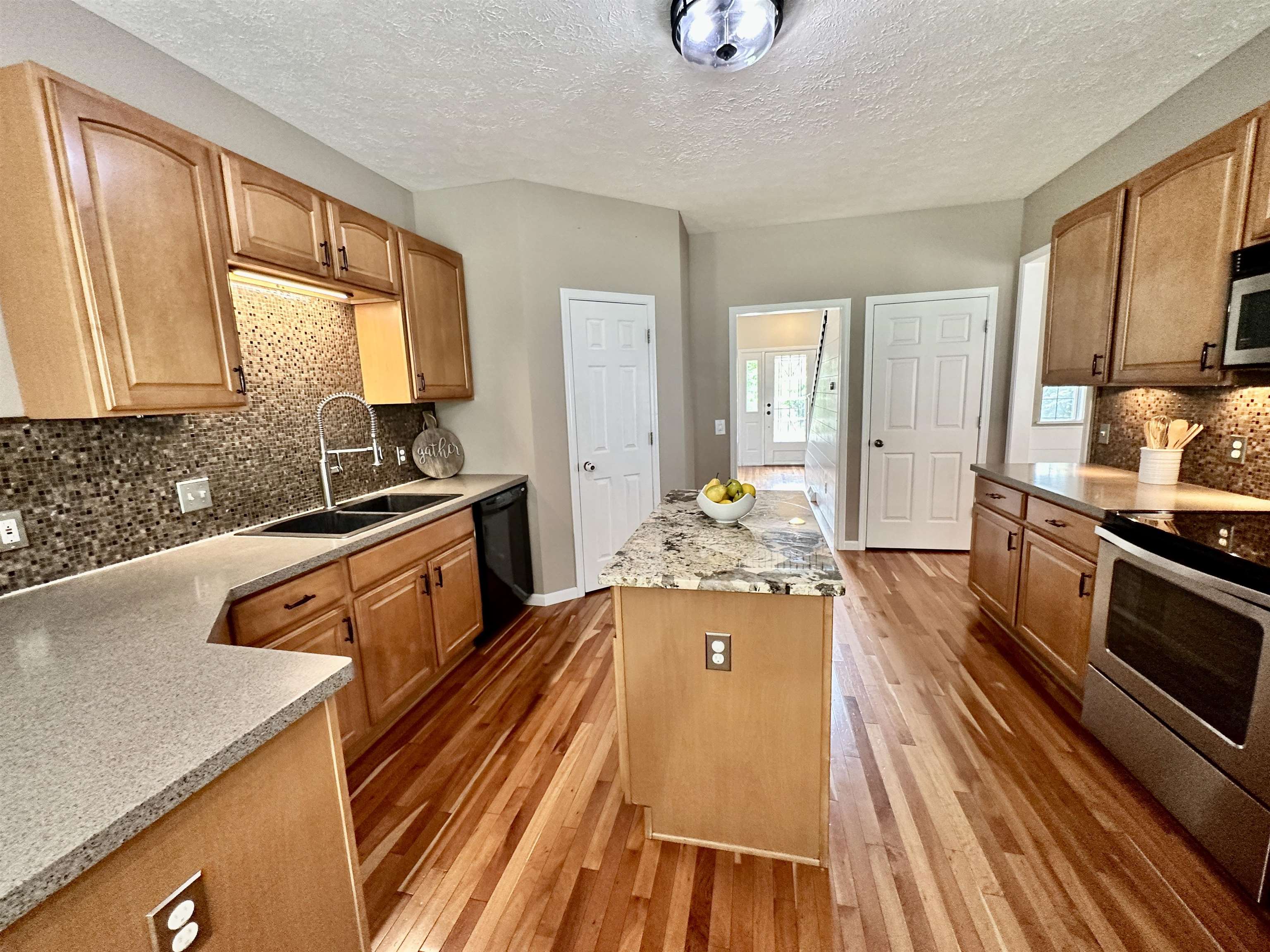 3423 Briar Crest Drive