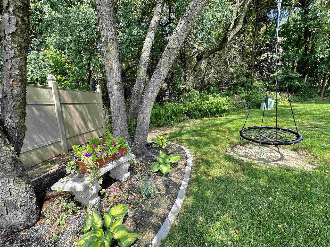 3423 Briar Crest Drive