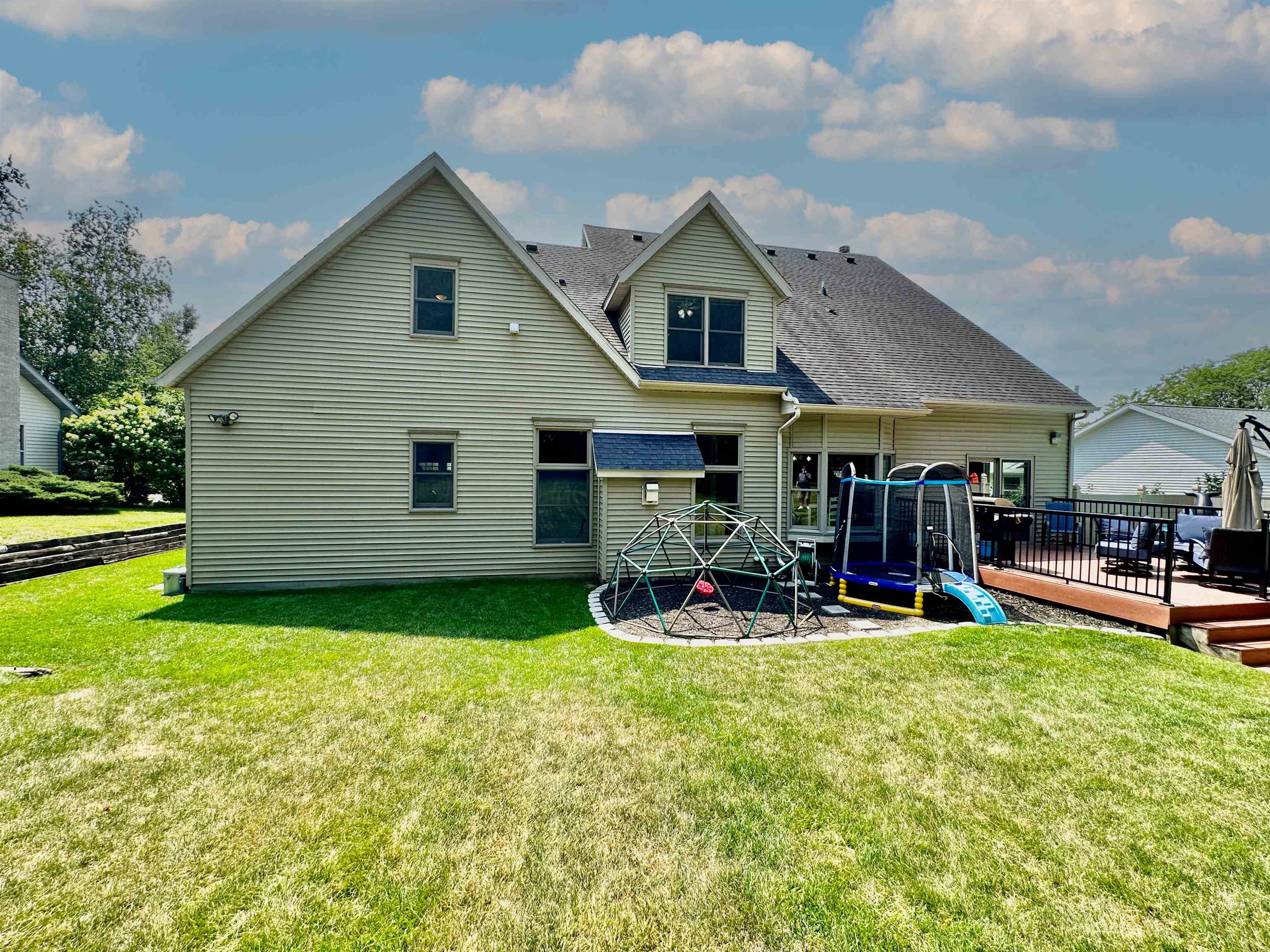 3423 Briar Crest Drive