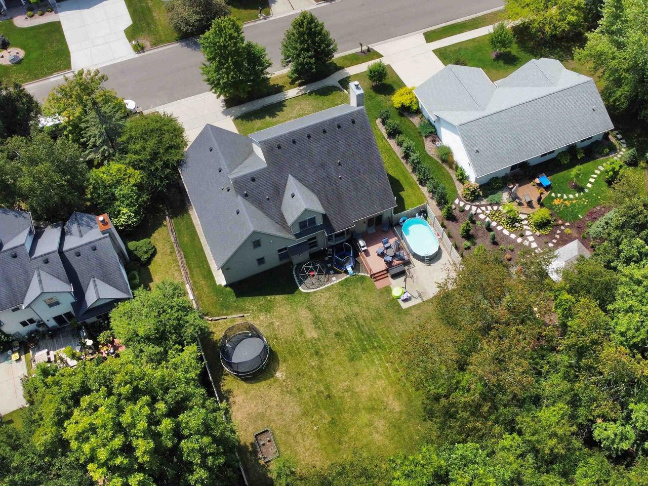 3423 Briar Crest Drive