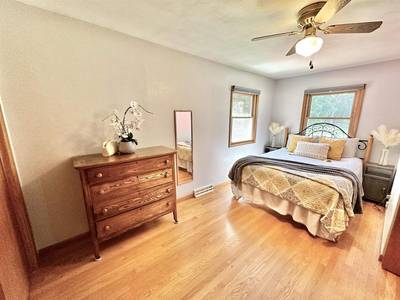 4326 South River Road