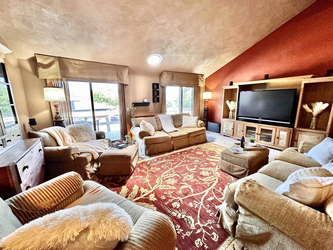 24 South Wright Road