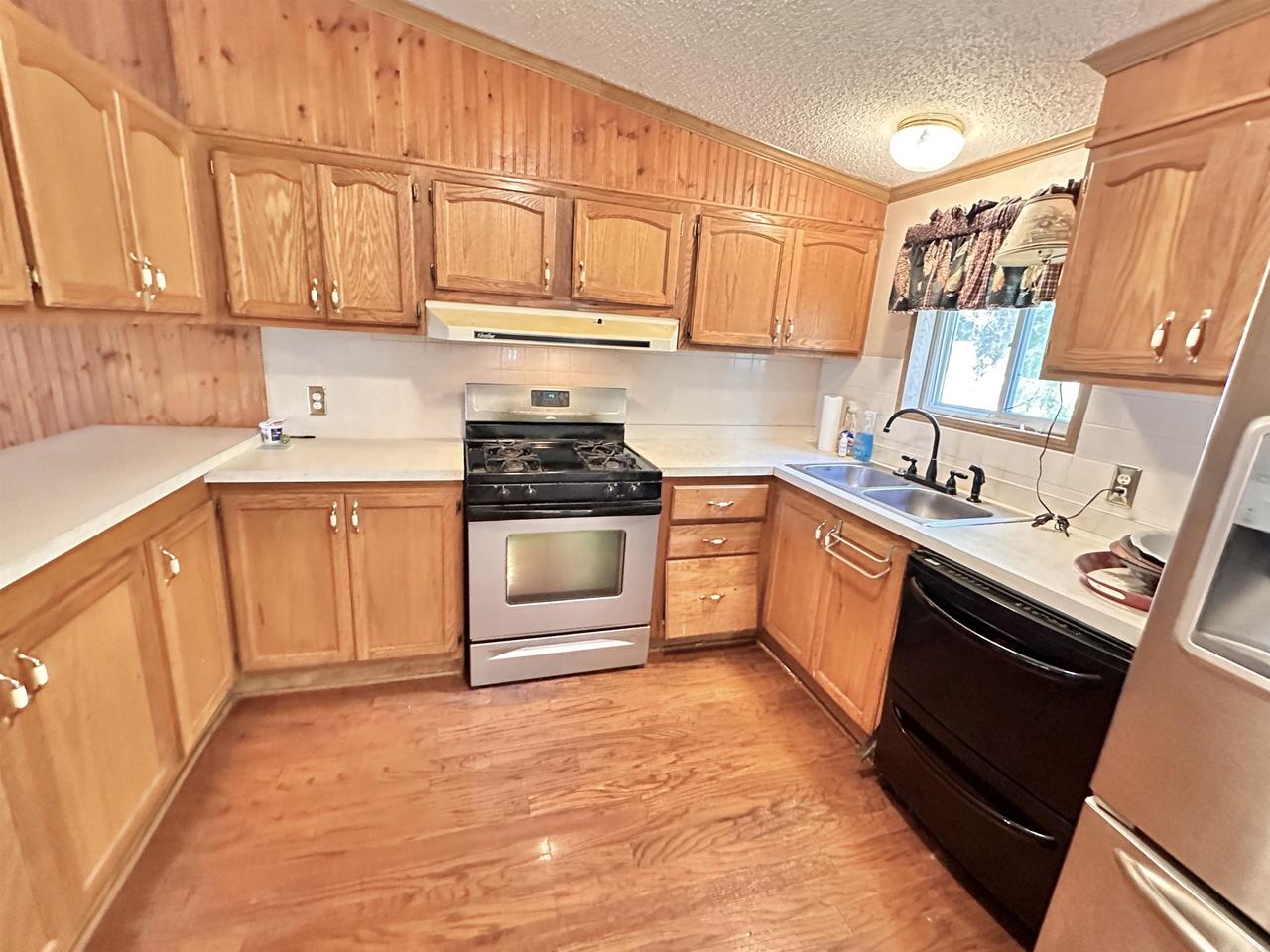 192 Schroeder Avenue