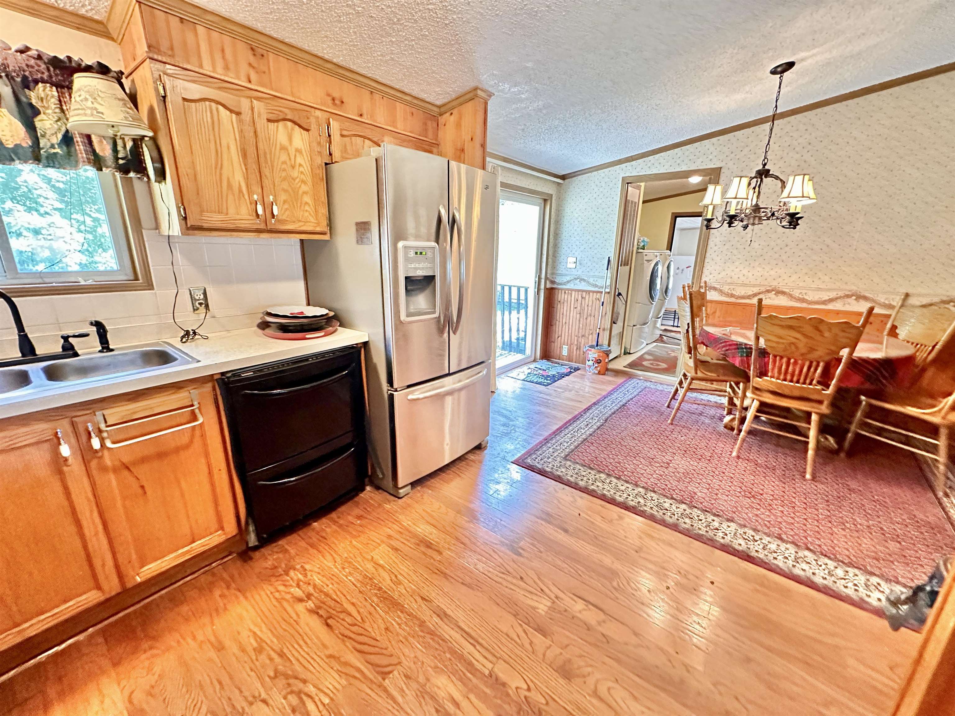 192 Schroeder Avenue