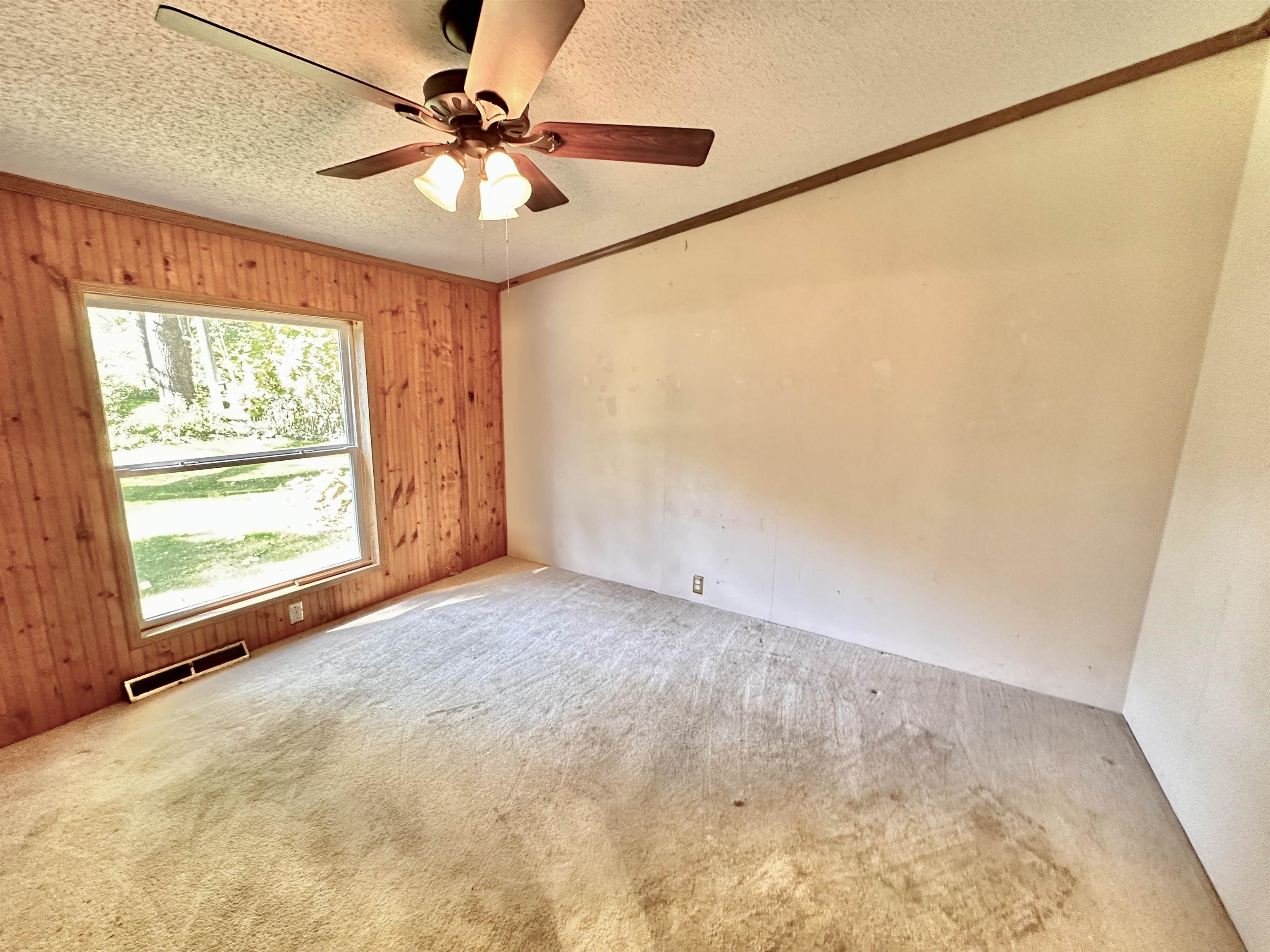 192 Schroeder Avenue