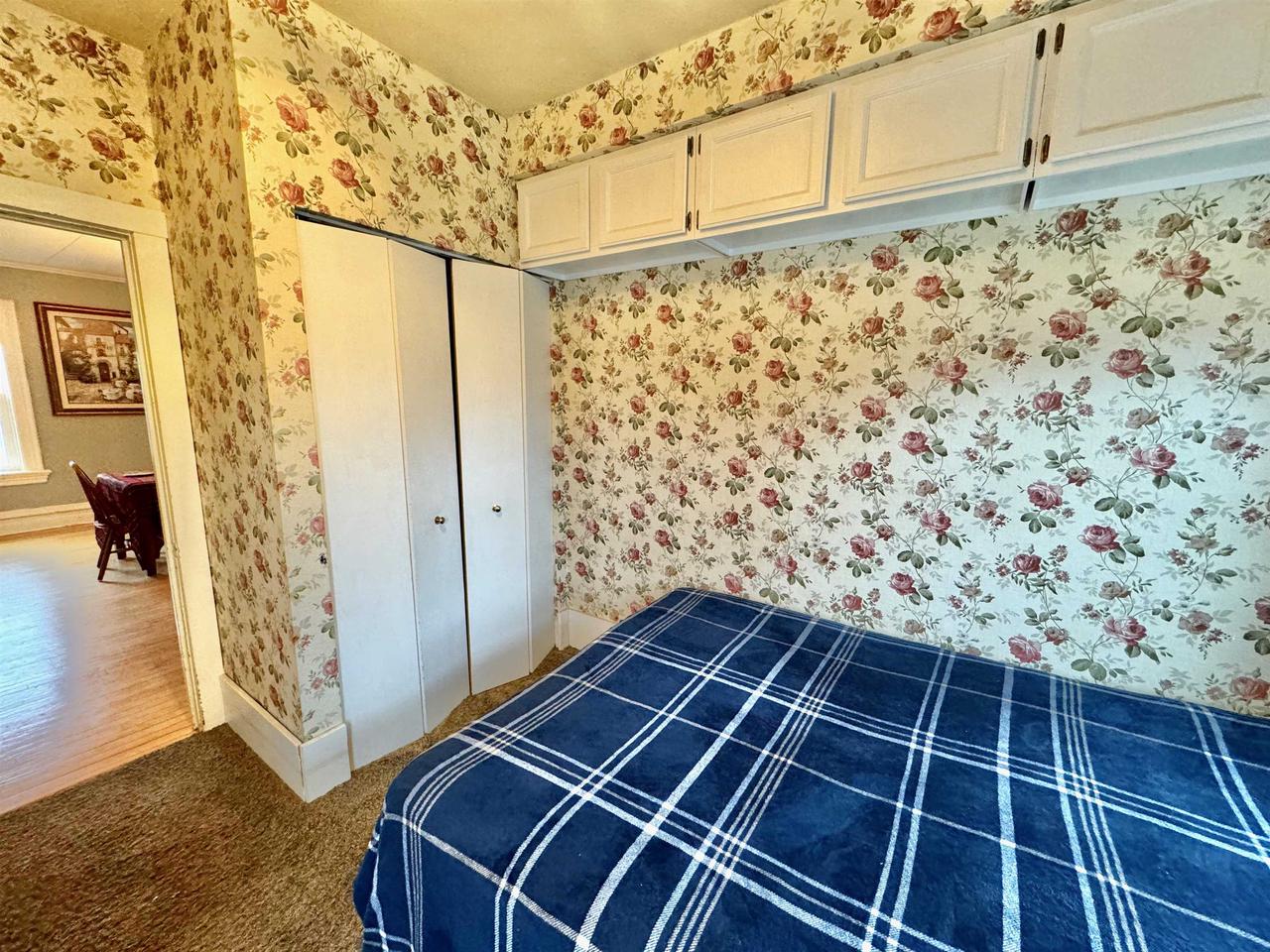 1221 North Washington Street