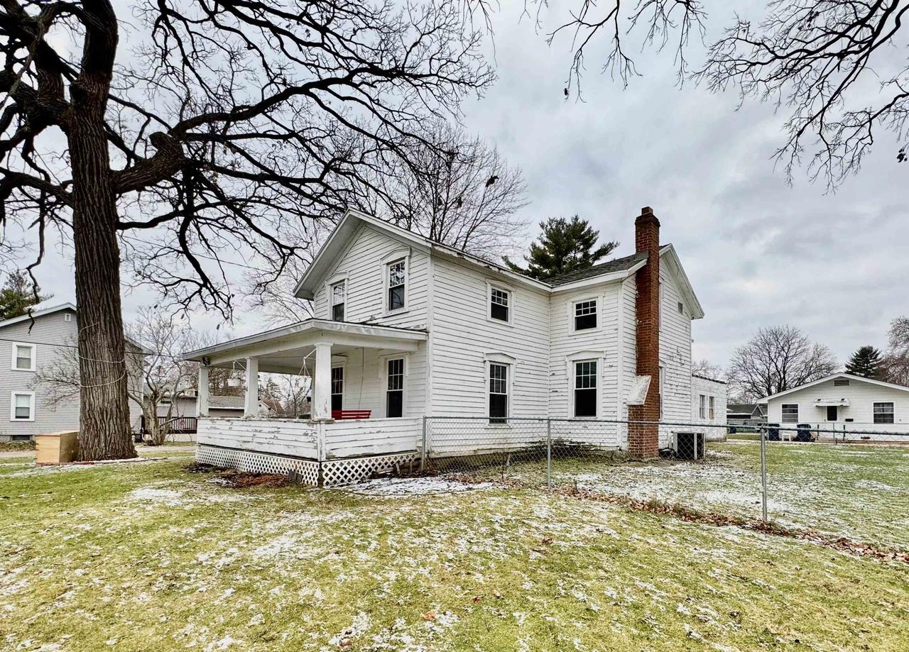 1221 North Washington Street