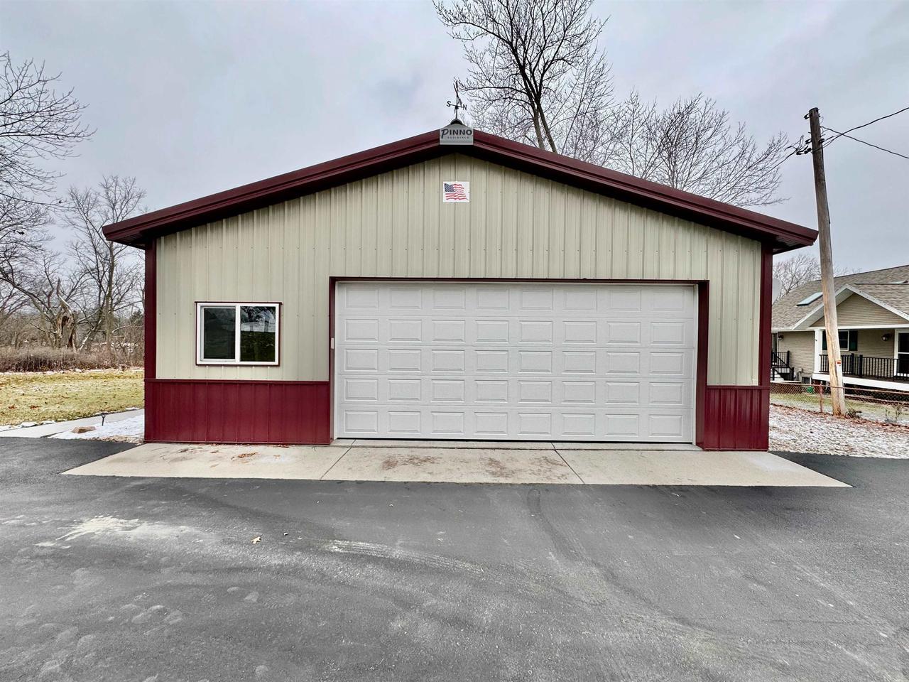 N3759 North Rapids Road