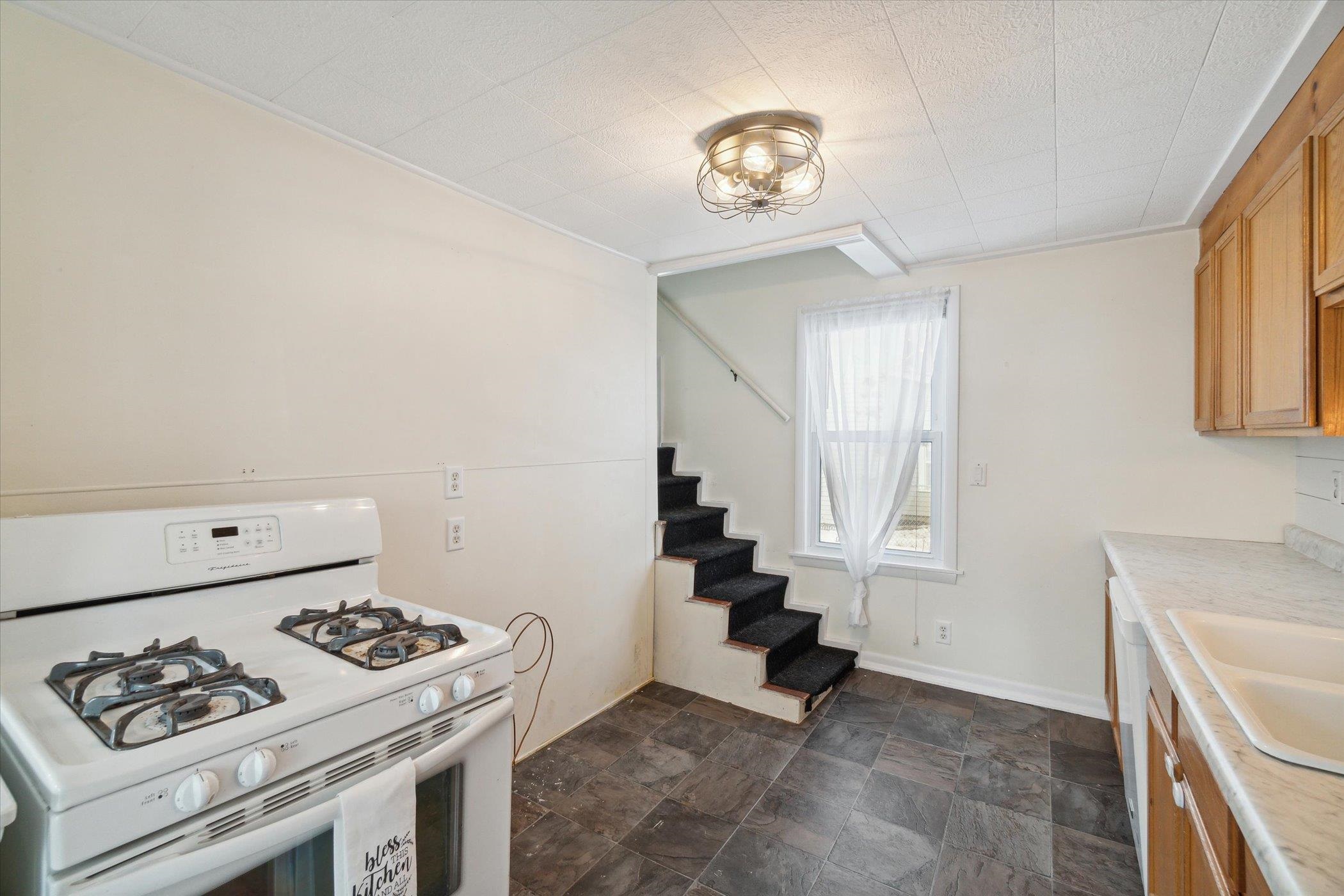 418 N Chatham Street