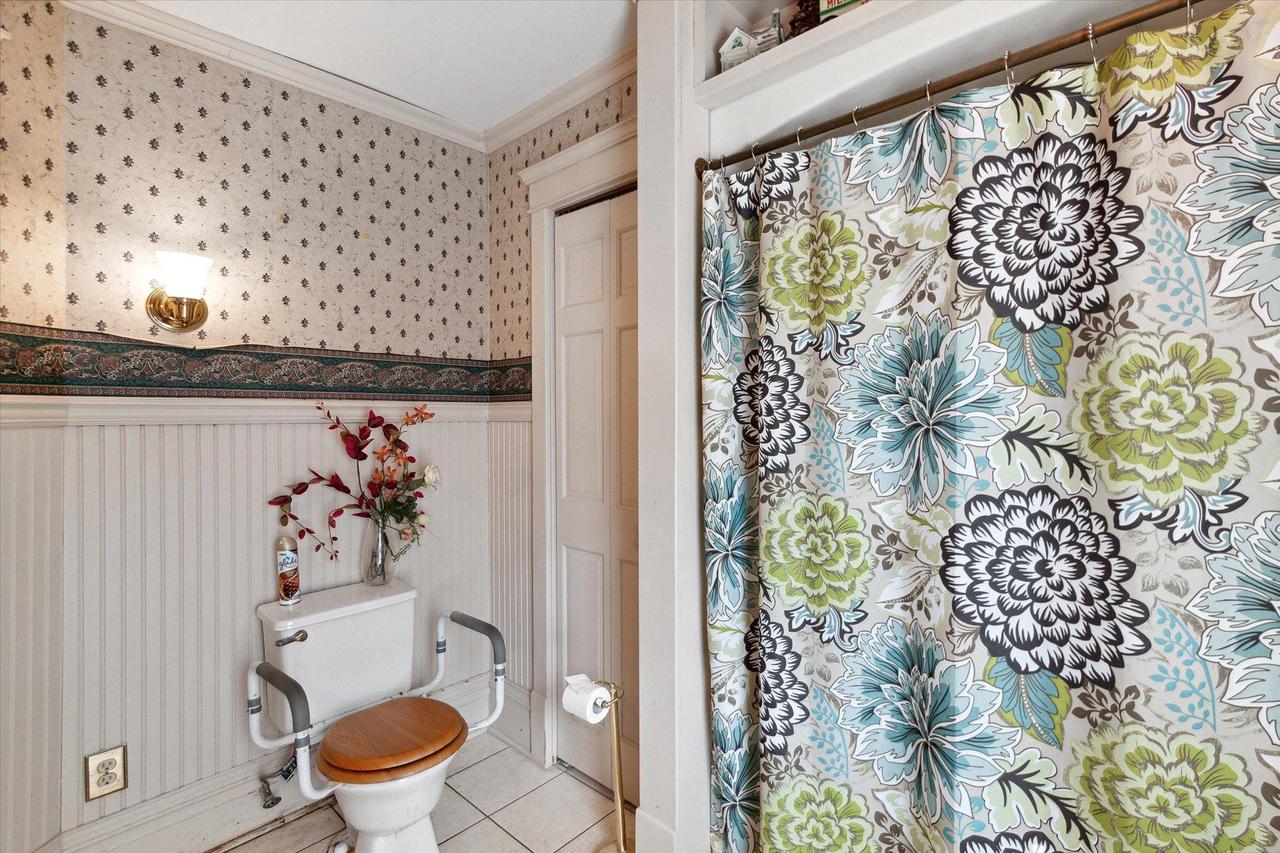 428 North Washington Street