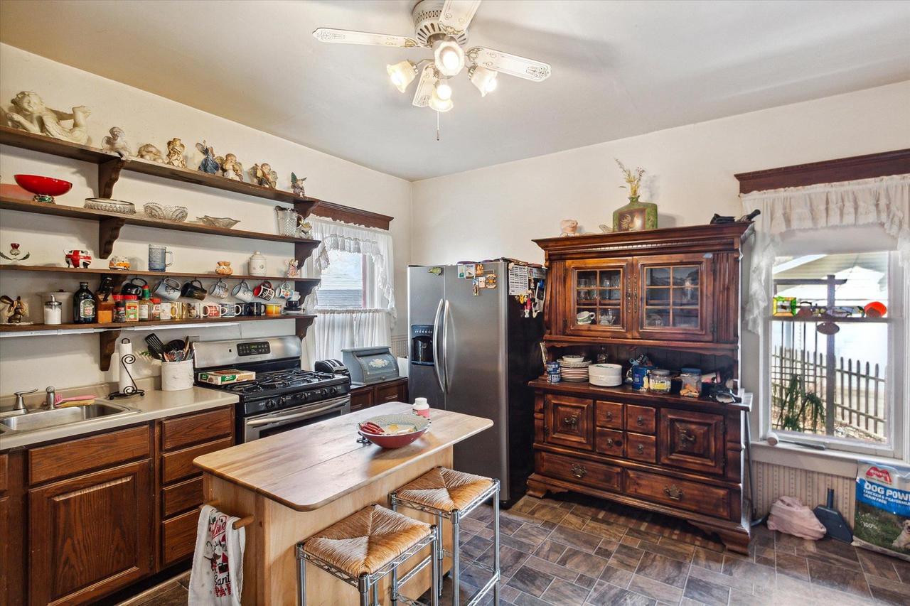 428 North Washington Street