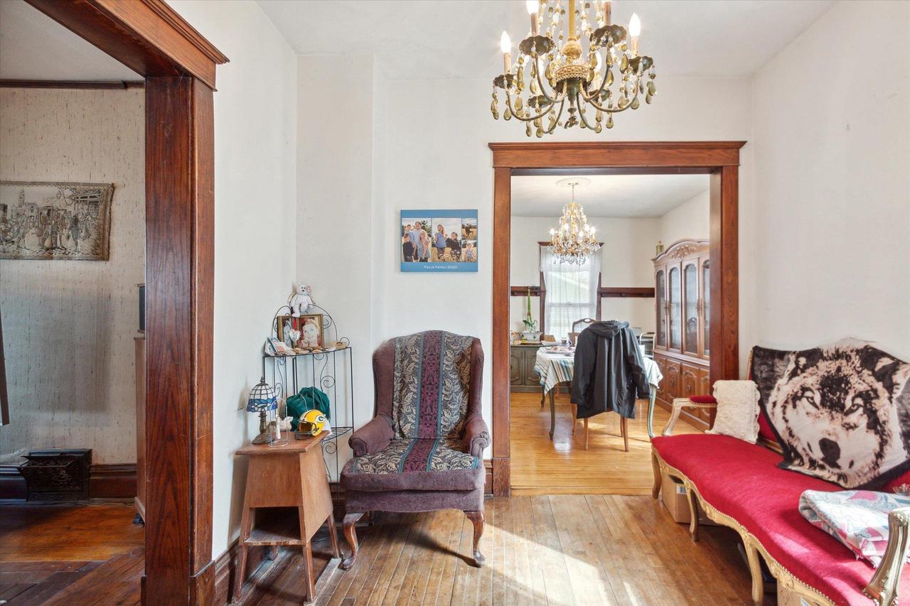 428 North Washington Street