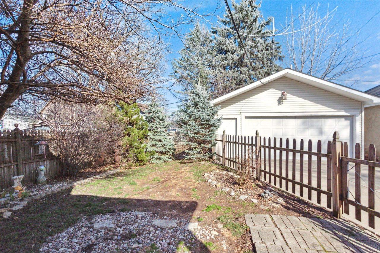 428 North Washington Street