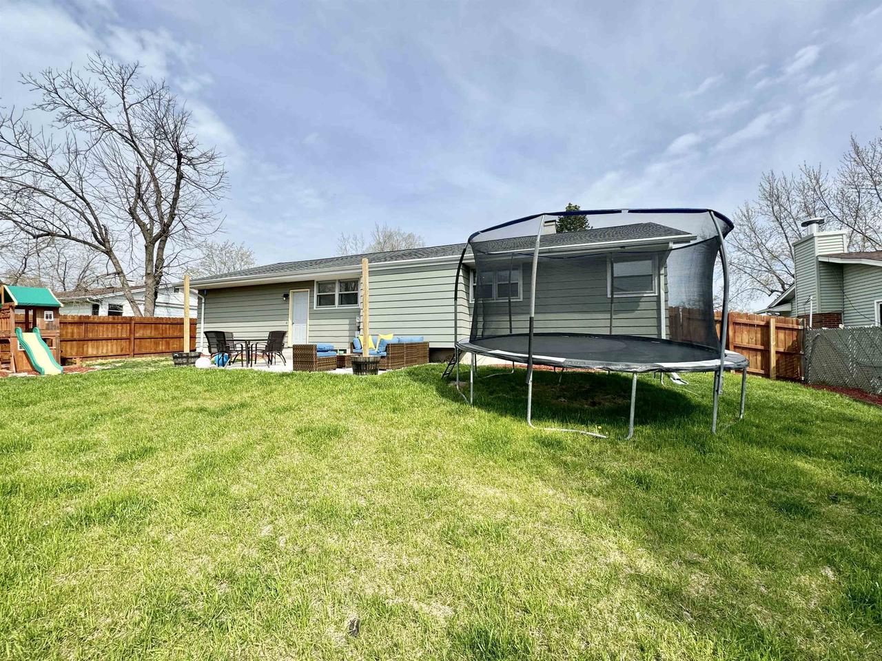 419 West Hilltop Trail