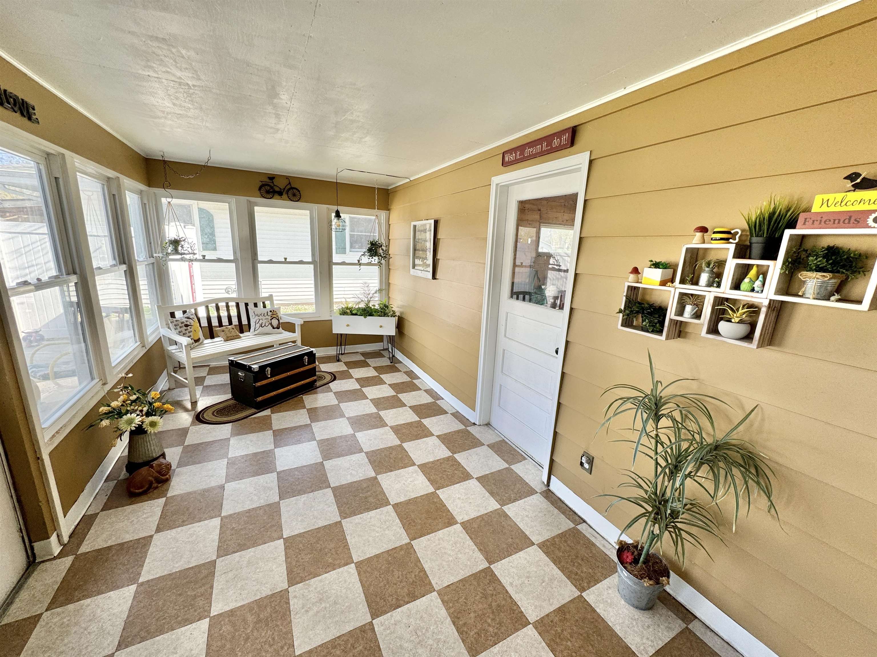 2003 N Lexington Drive