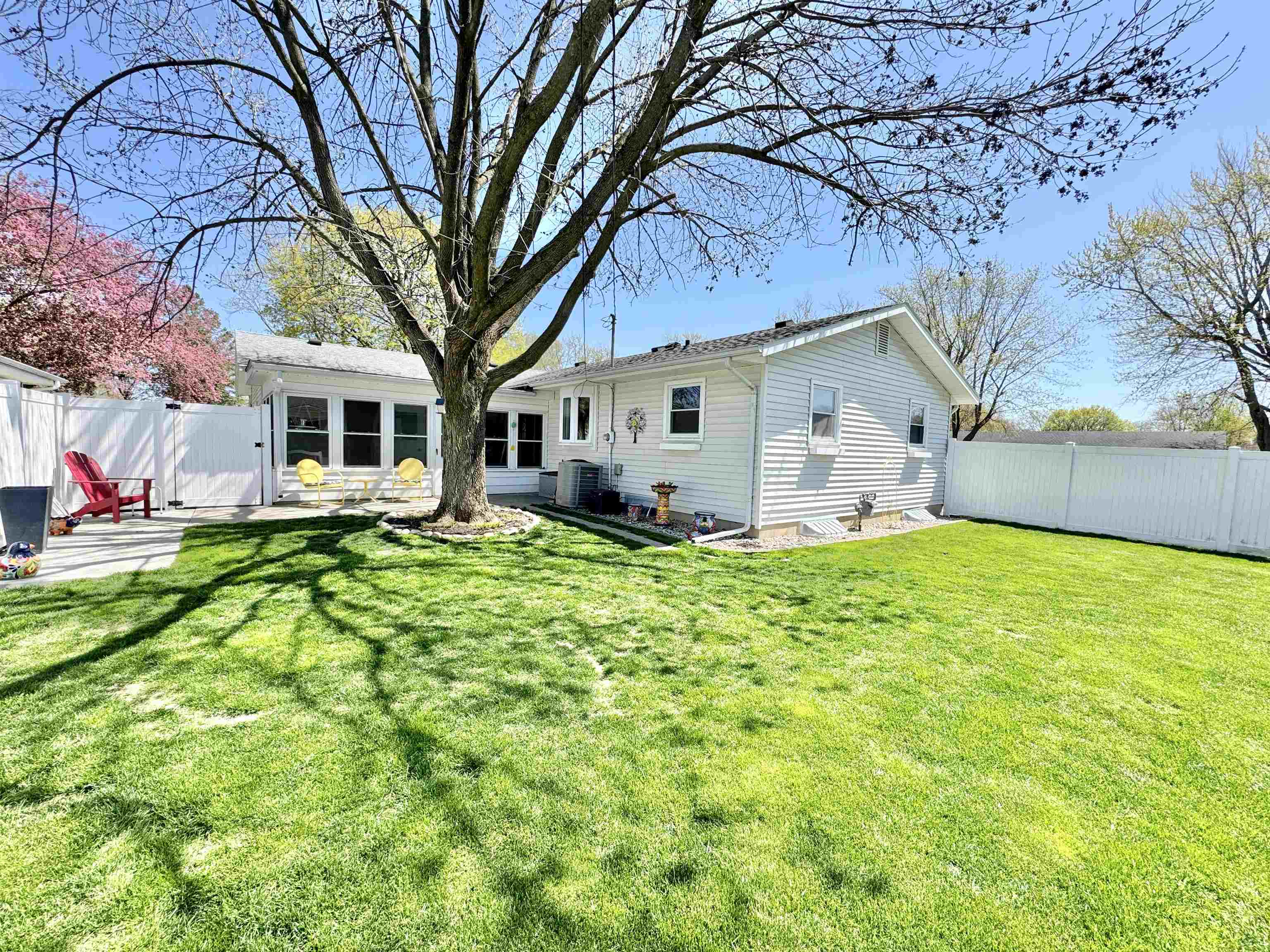 2003 N Lexington Drive