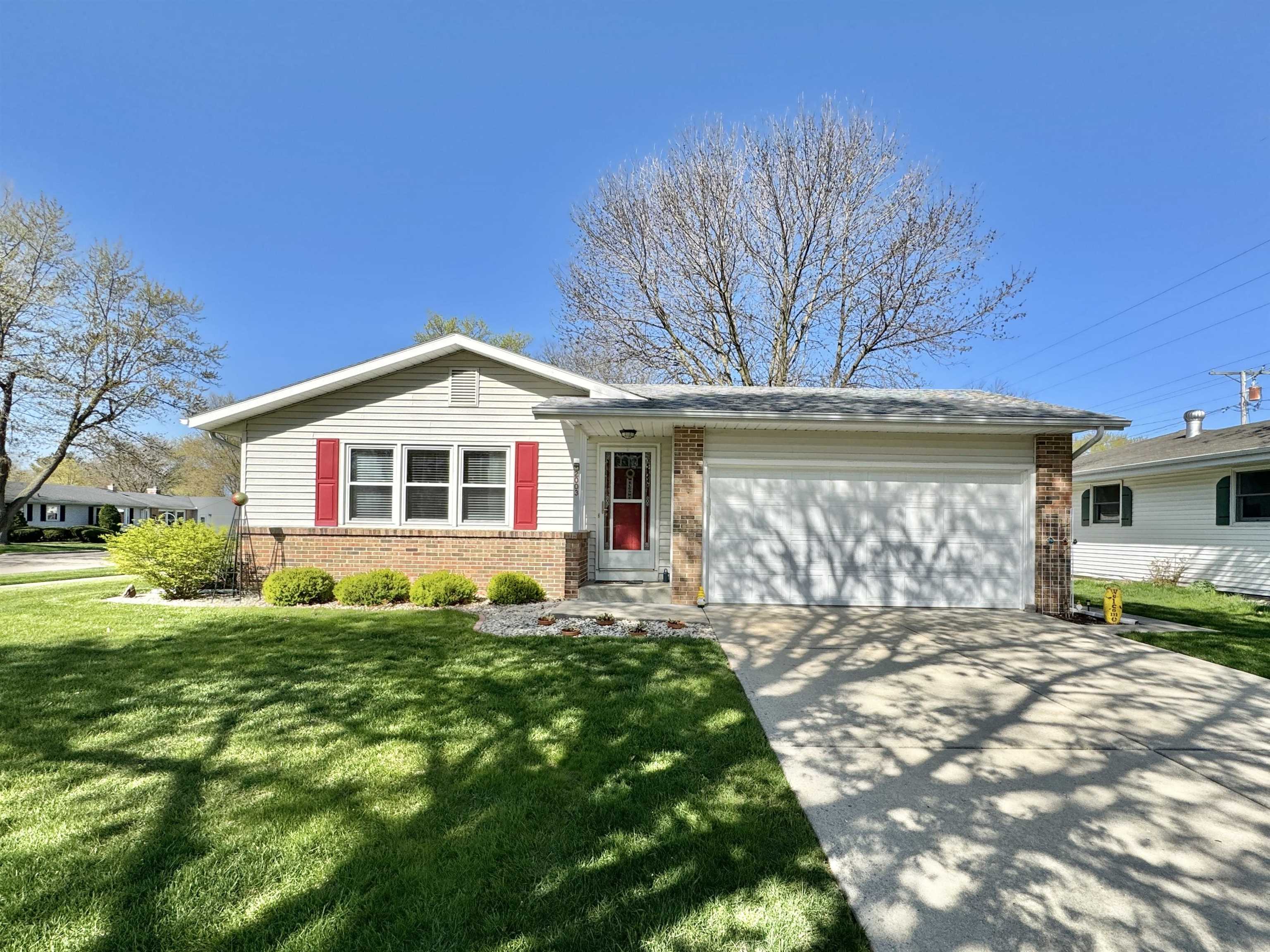 2003 N Lexington Drive