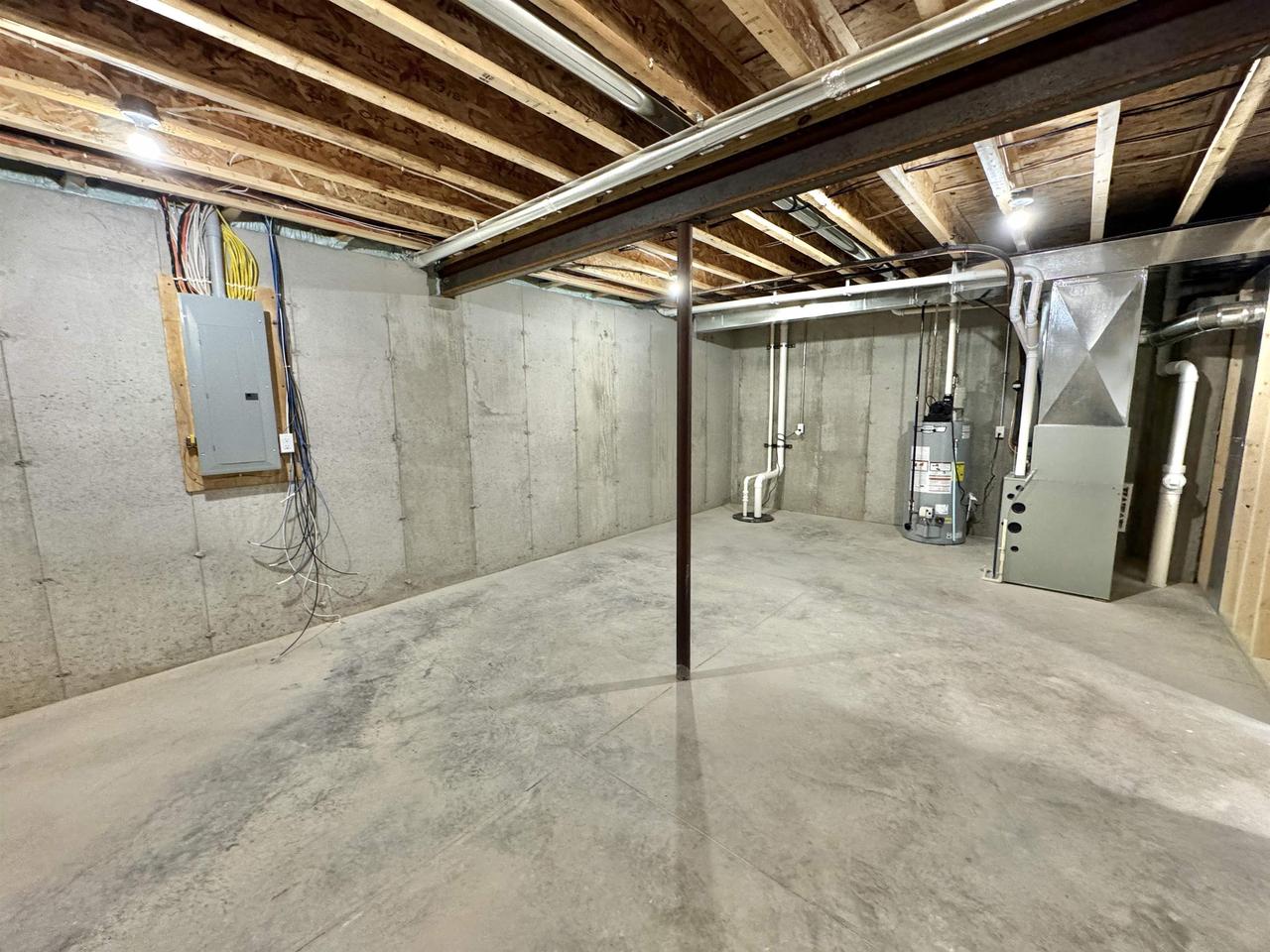 1813 Arbor Ridge Way