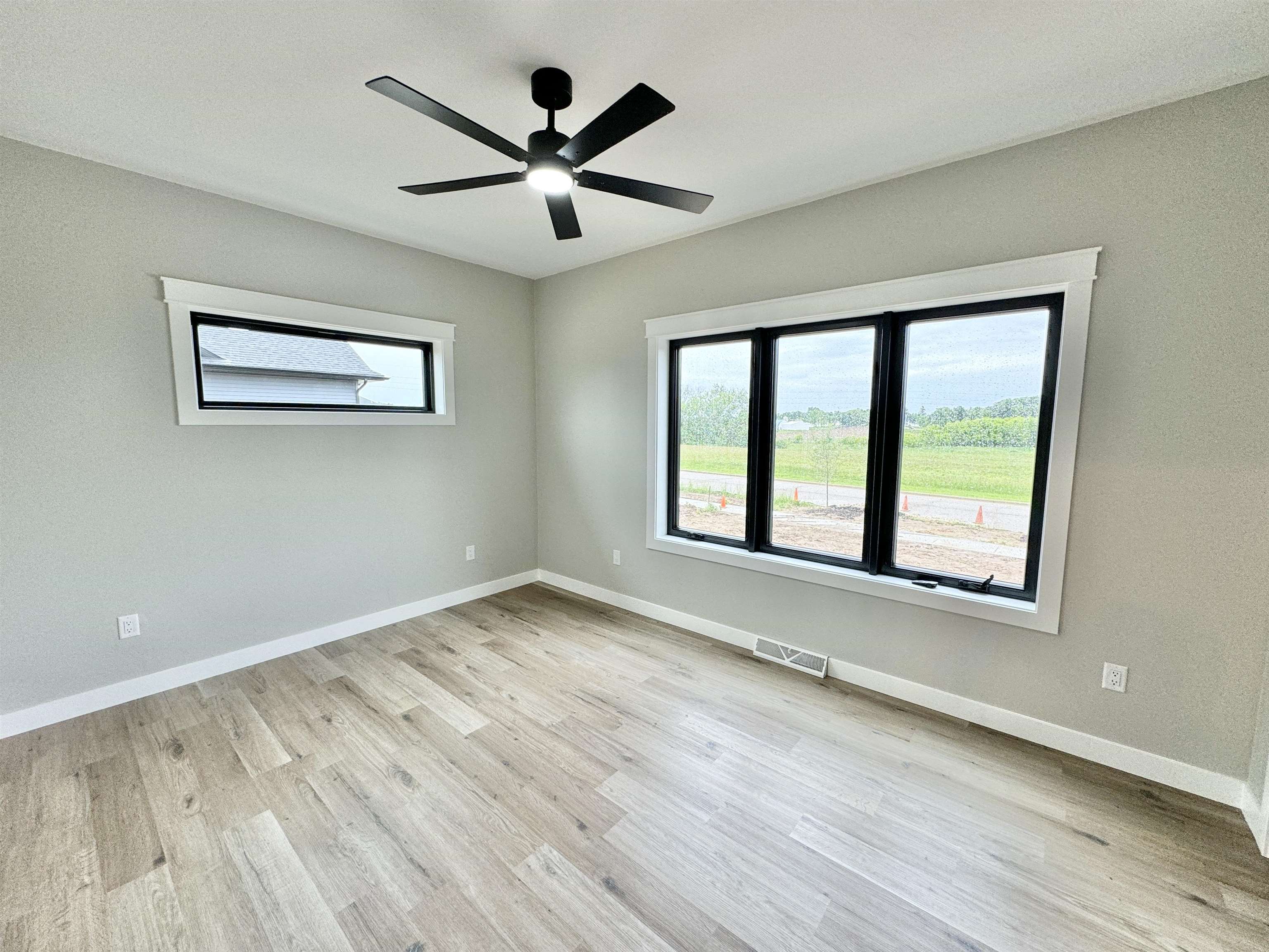 1813 Arbor Ridge Way