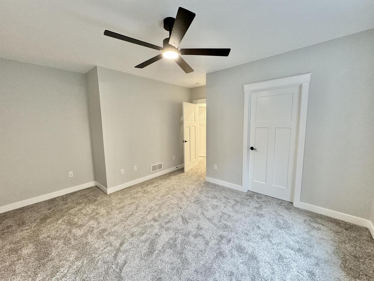 1813 Arbor Ridge Way