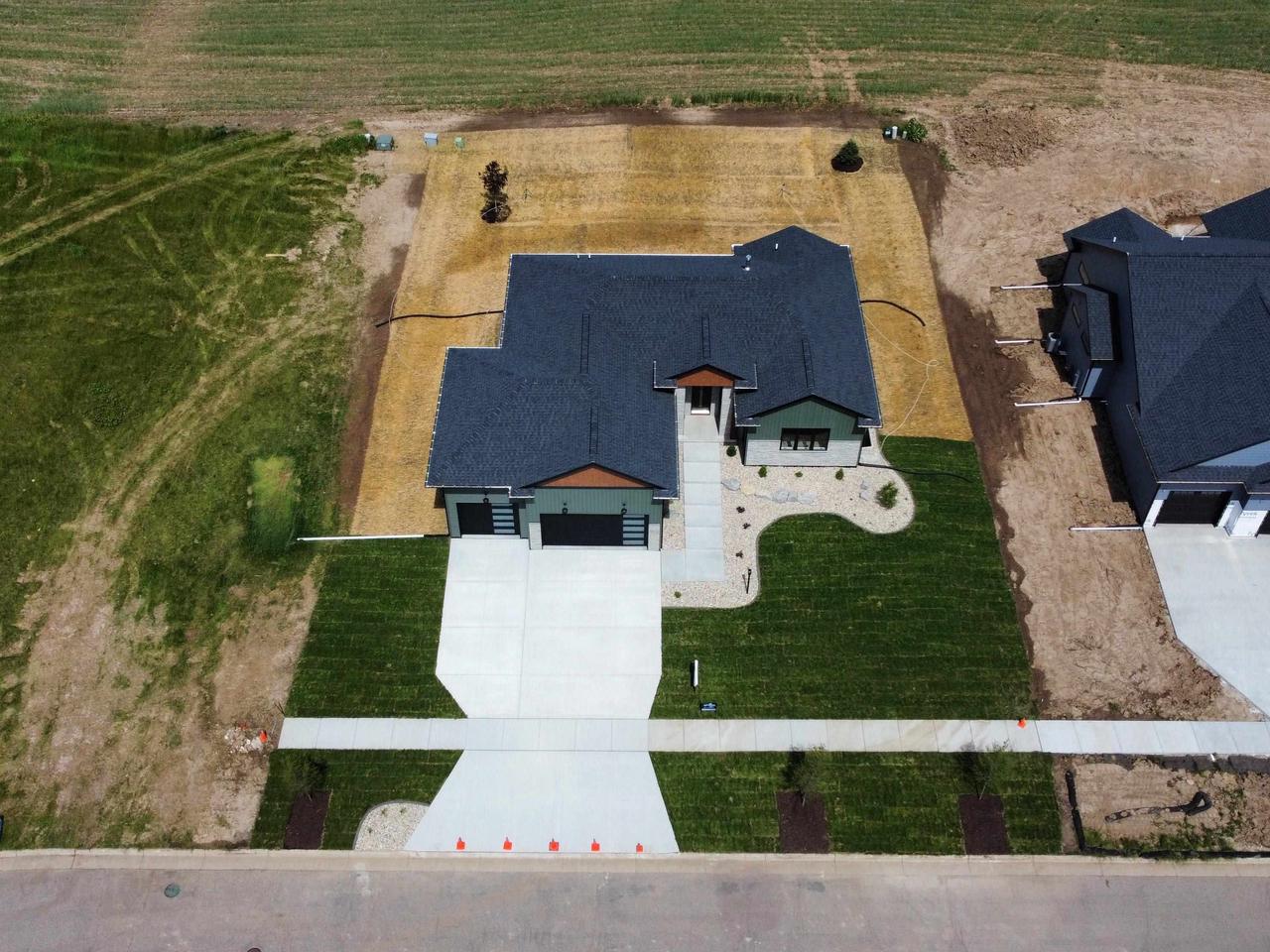 1813 Arbor Ridge Way