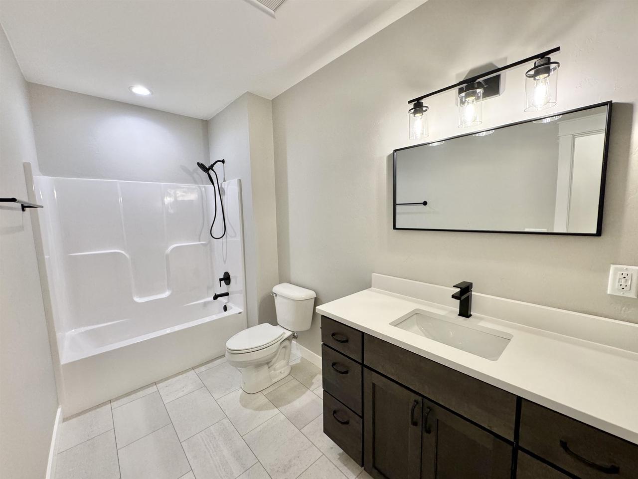 1813 Arbor Ridge Way