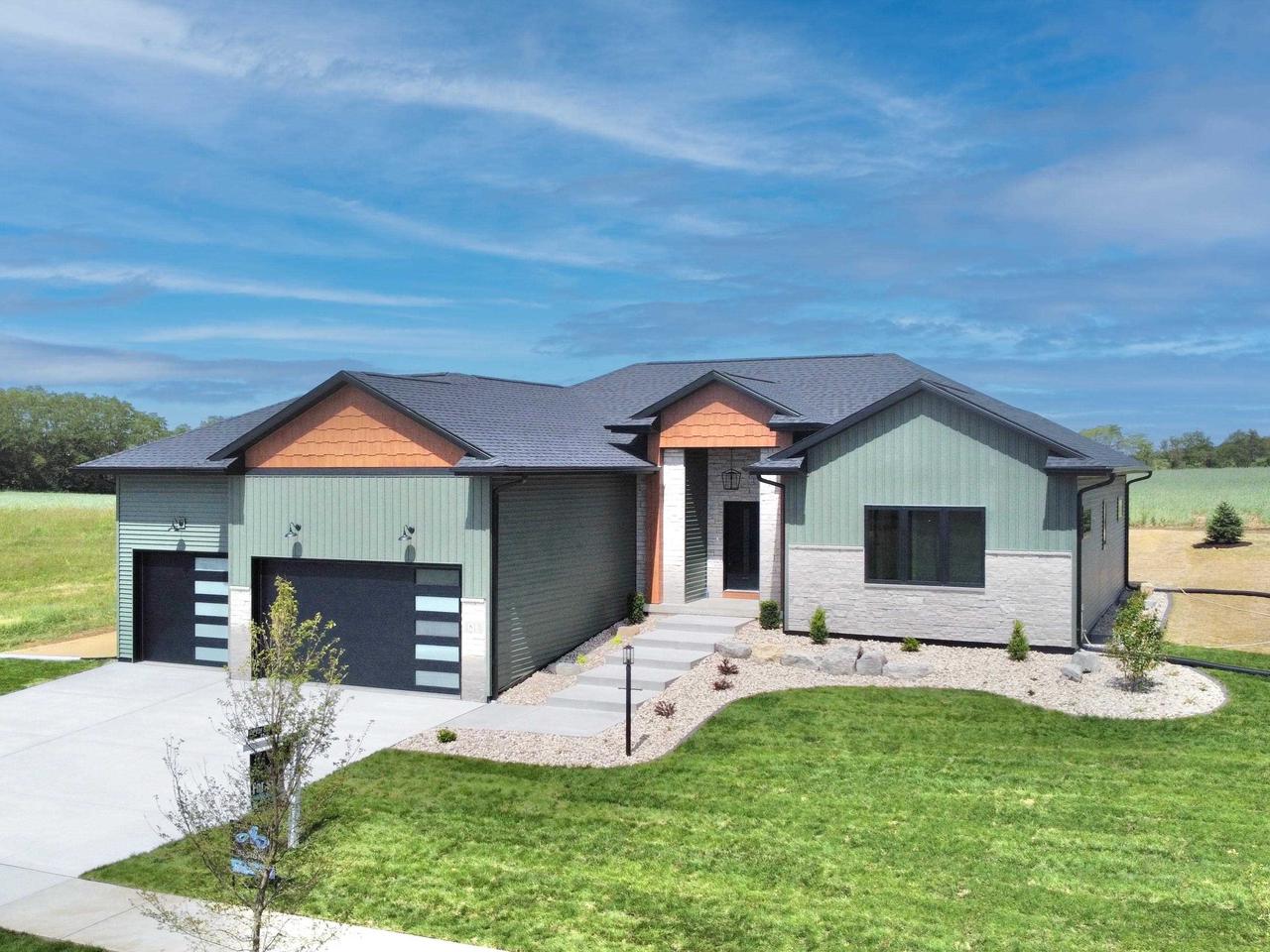 1813 Arbor Ridge Way