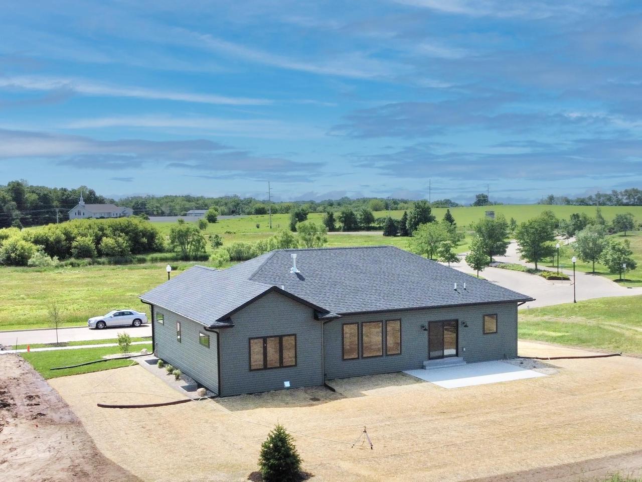 1813 Arbor Ridge Way