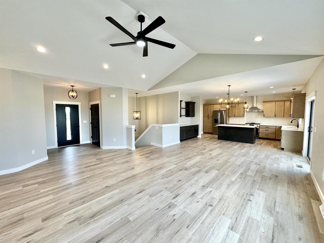 1813 Arbor Ridge Way