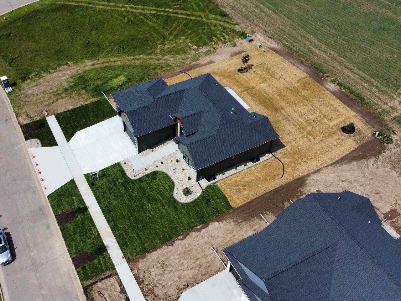 1813 Arbor Ridge Way