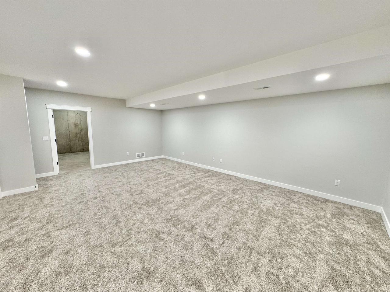 1813 Arbor Ridge Way