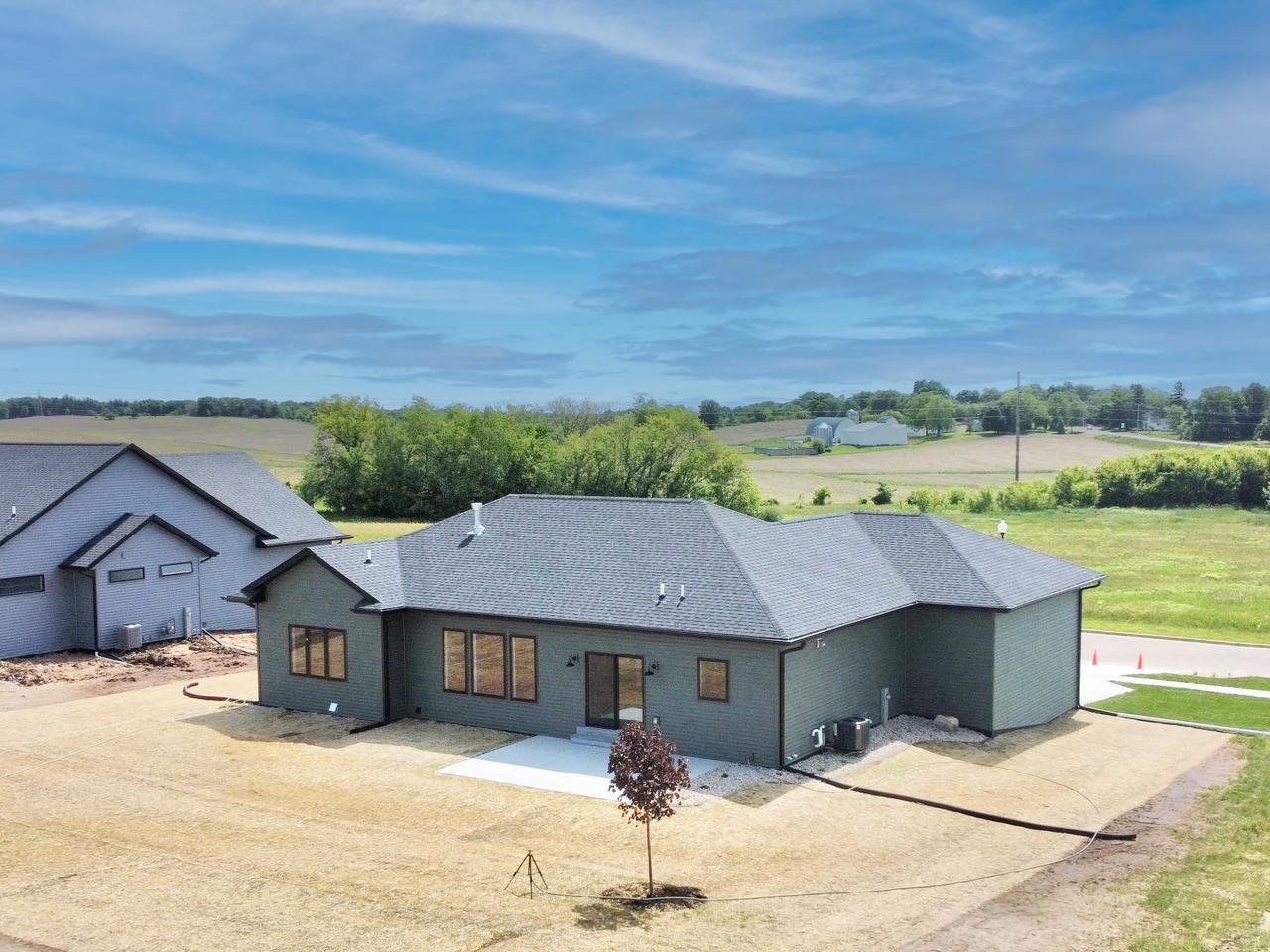 1813 Arbor Ridge Way