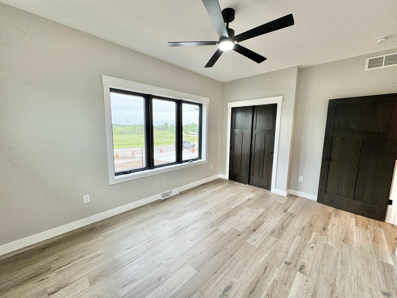 1813 Arbor Ridge Way