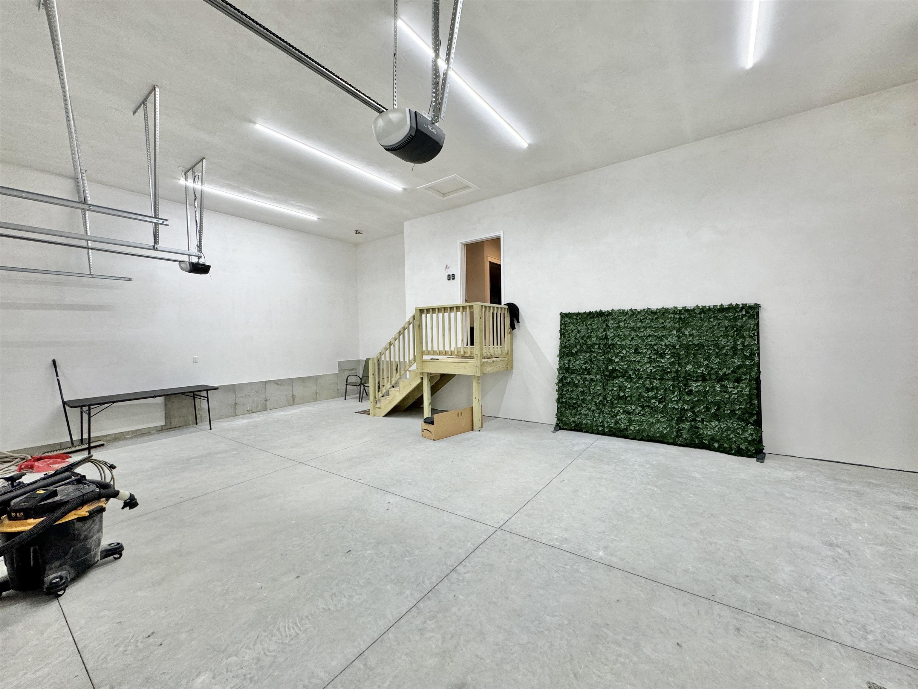 1813 Arbor Ridge Way