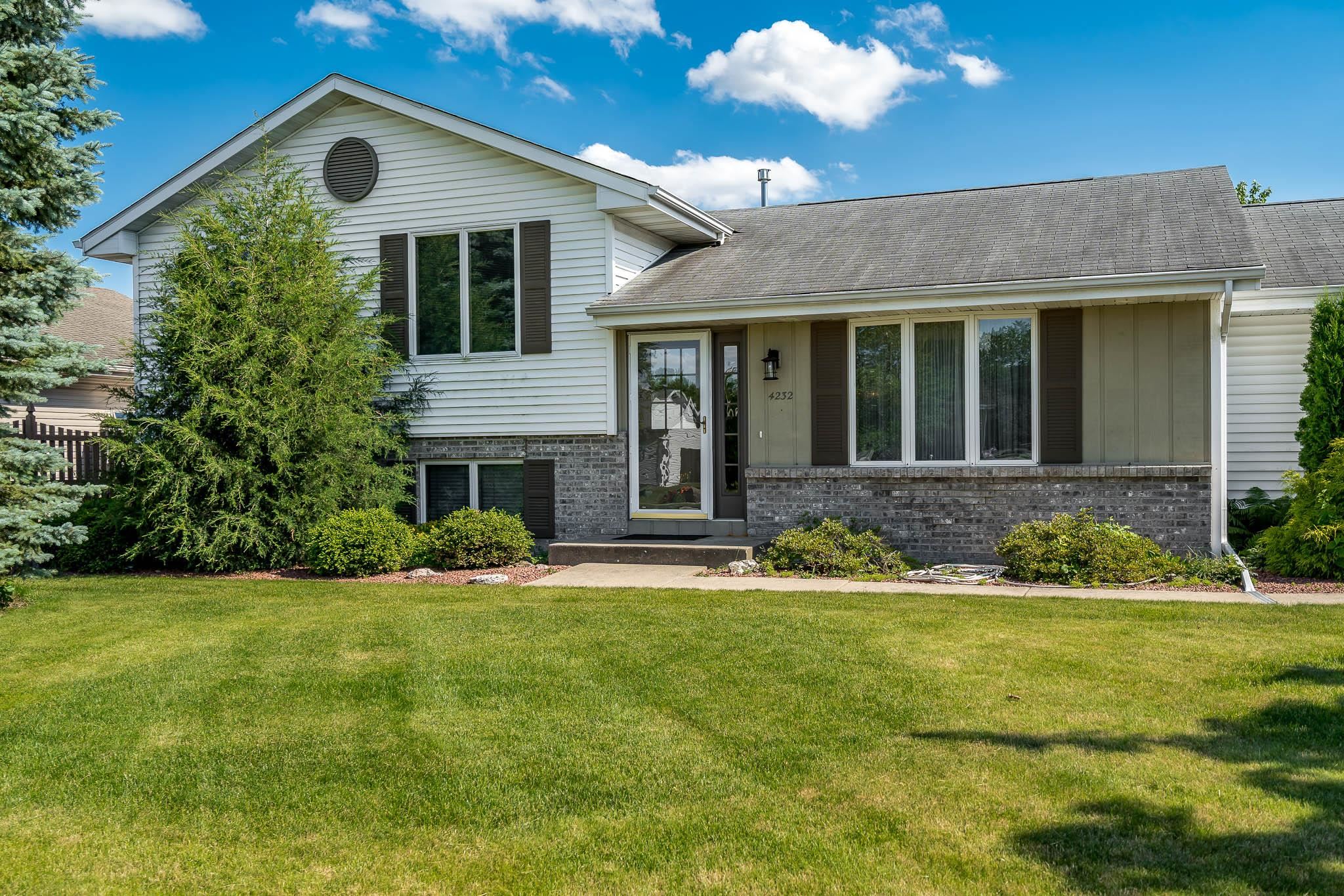 4232 Kingsford Drive