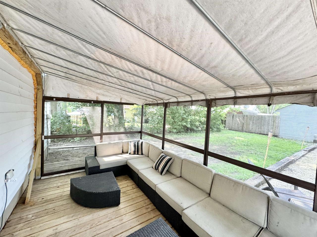 11643 North Parkview Drive