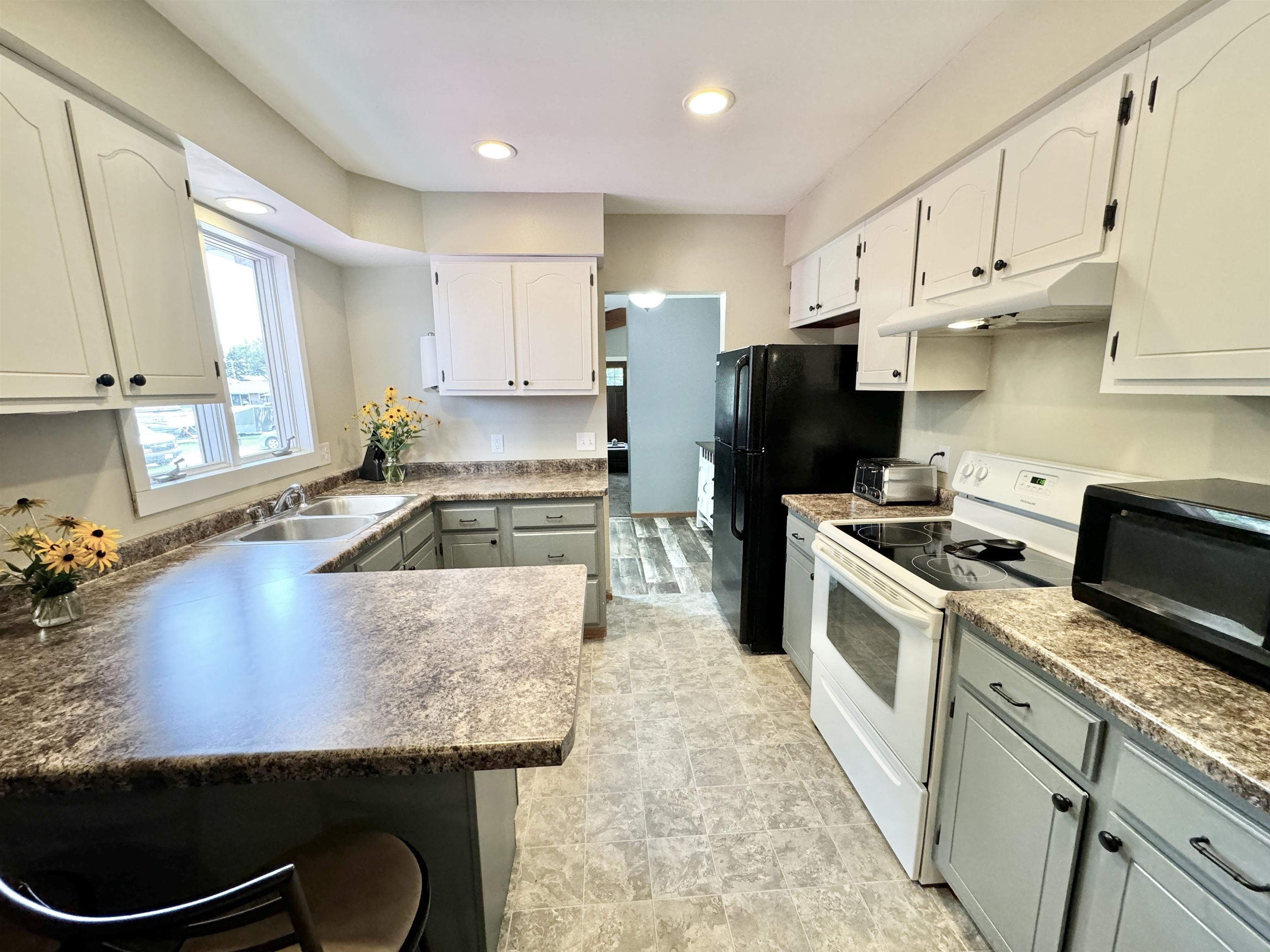 11643 N Parkview Drive