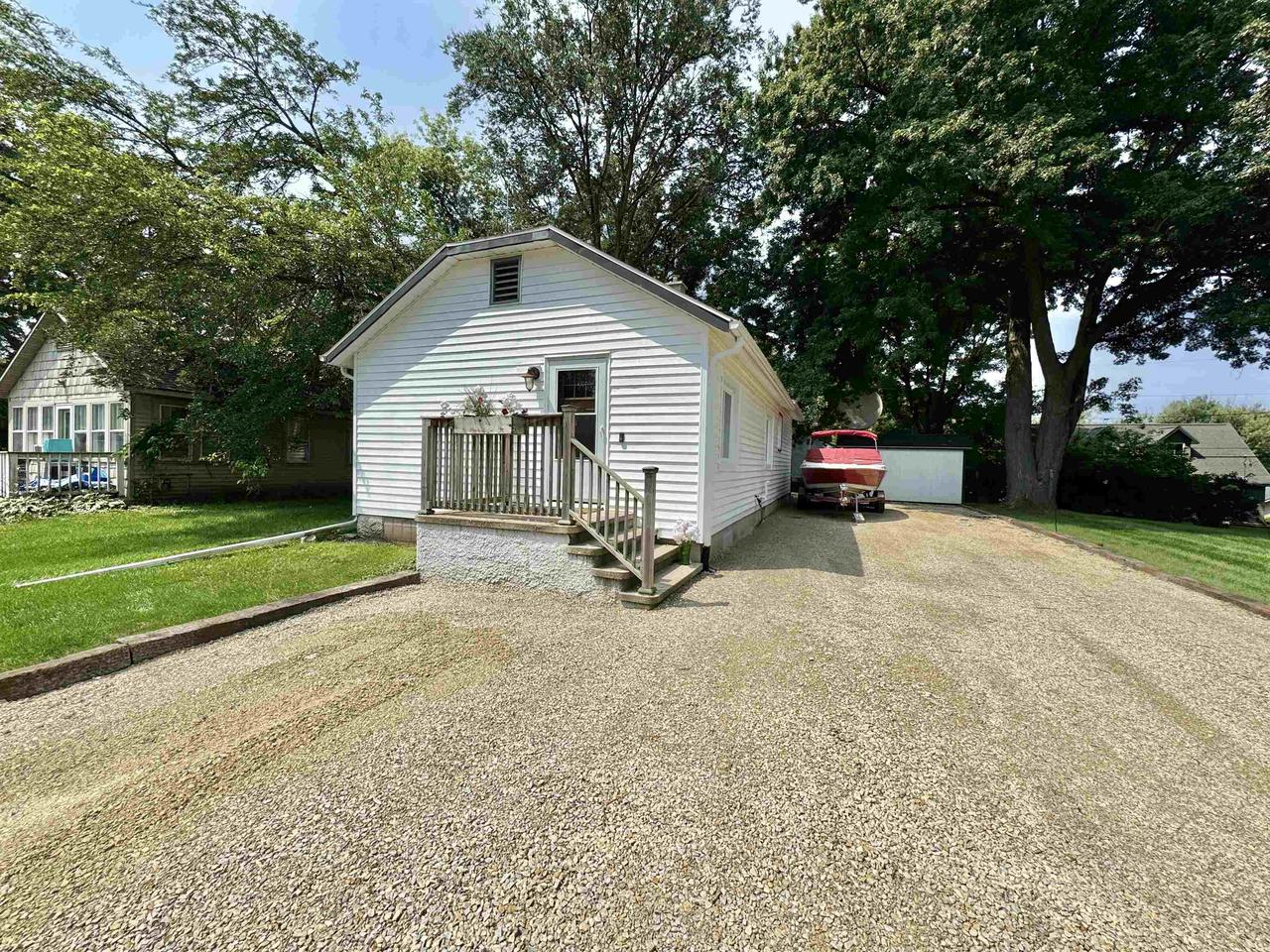 11643 North Parkview Drive