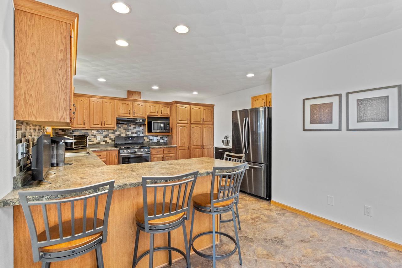 3823 Falcon Ridge Drive