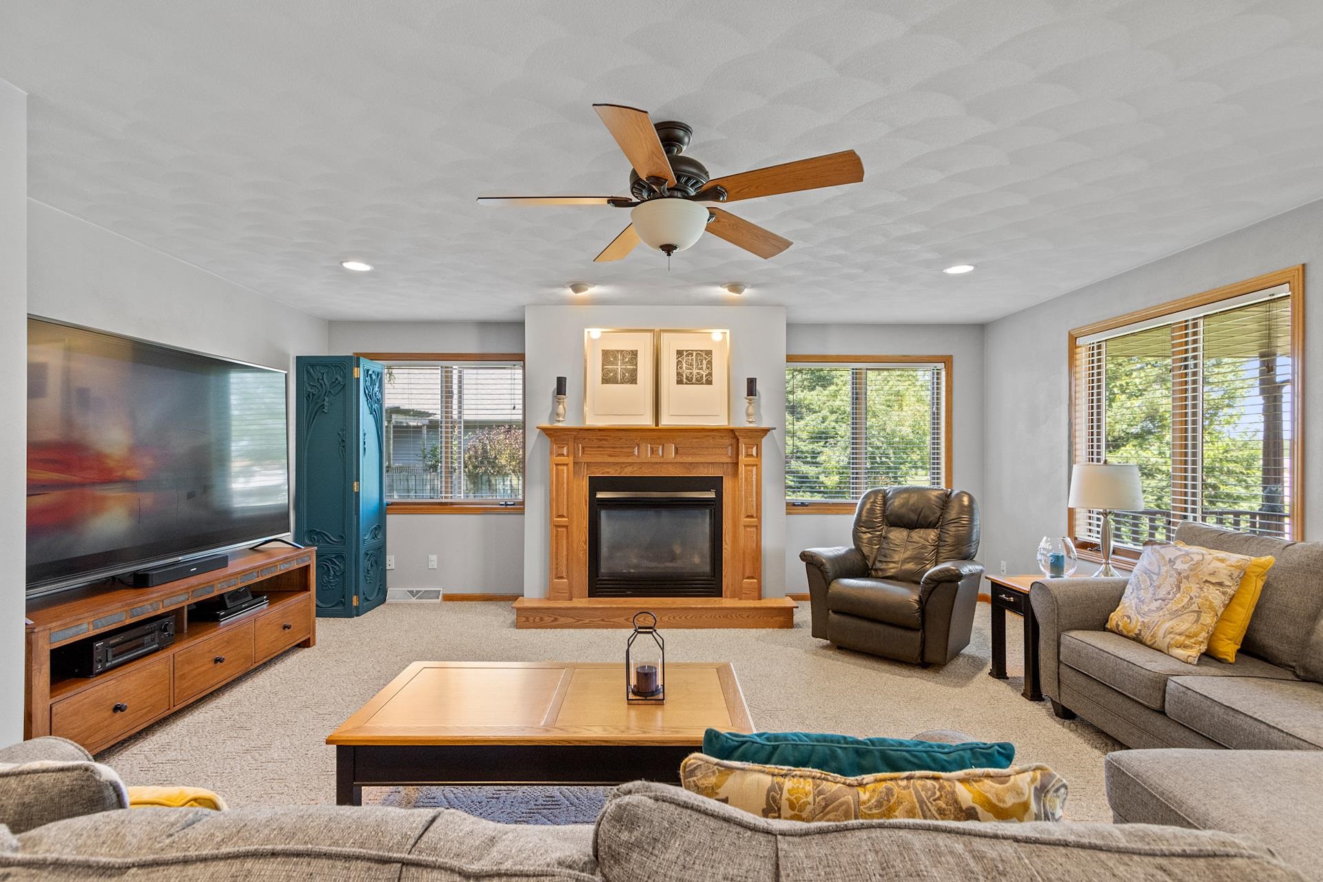 3823 Falcon Ridge Drive