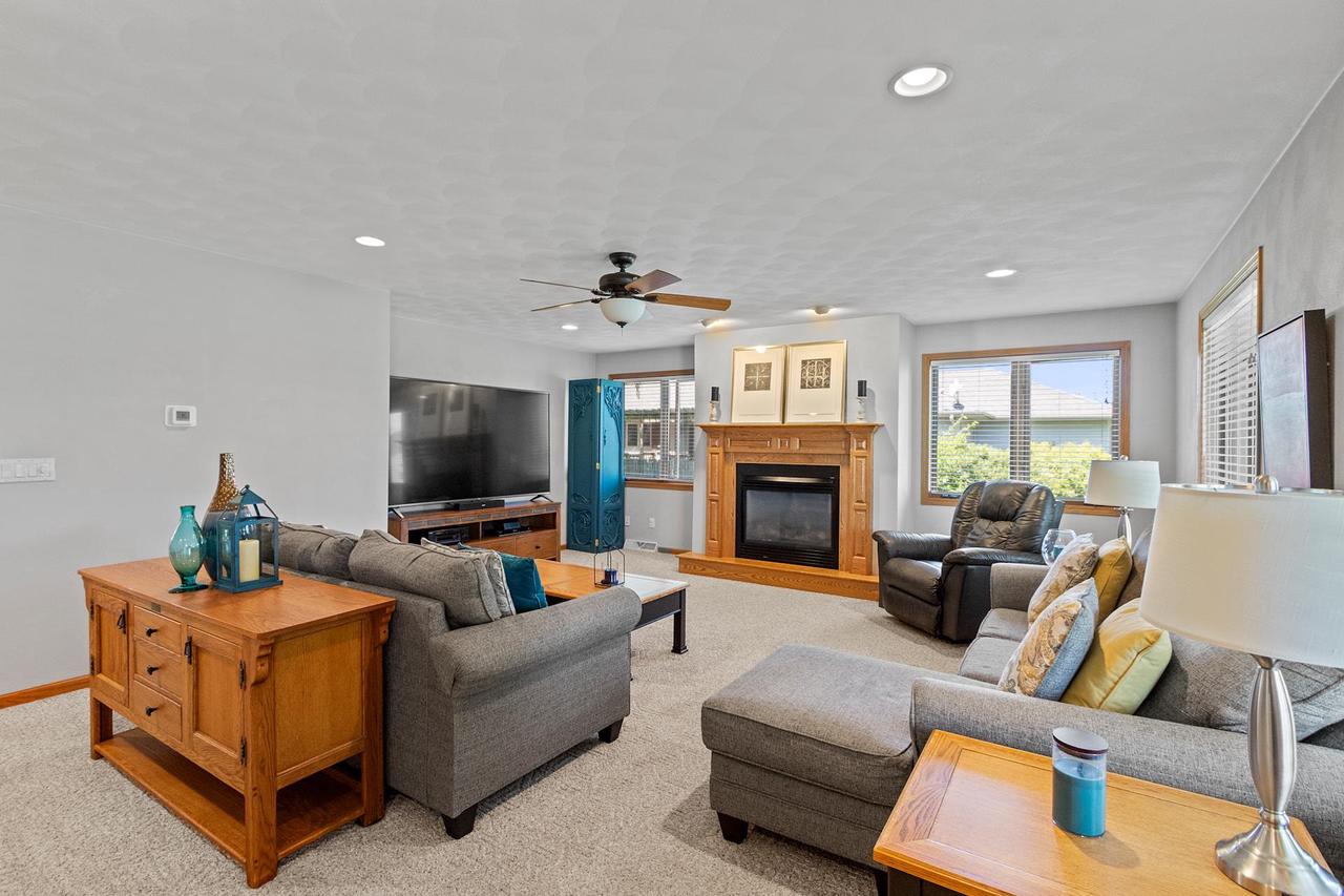 3823 Falcon Ridge Drive