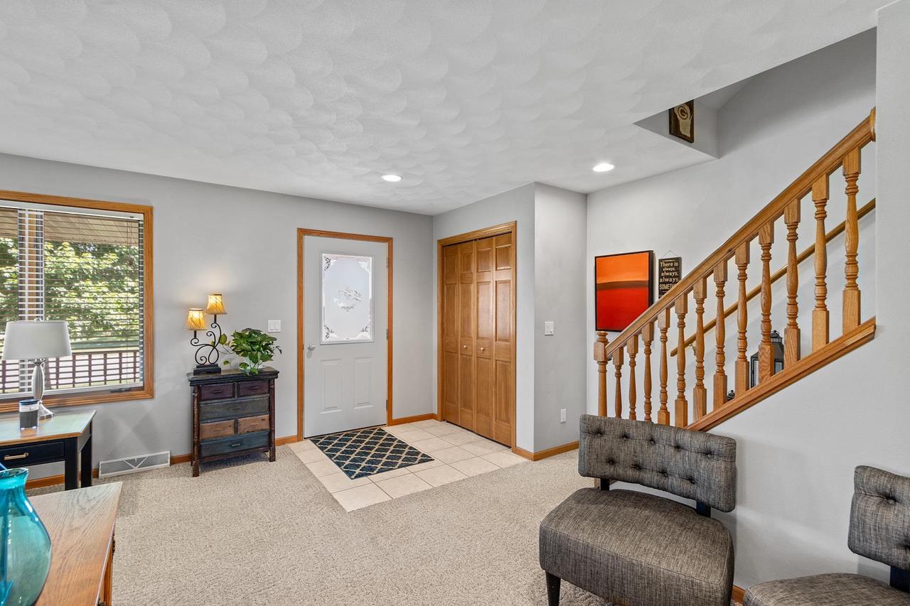 3823 Falcon Ridge Drive