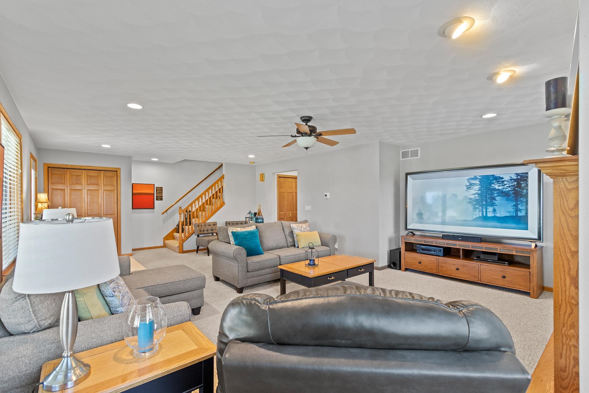 3823 Falcon Ridge Drive