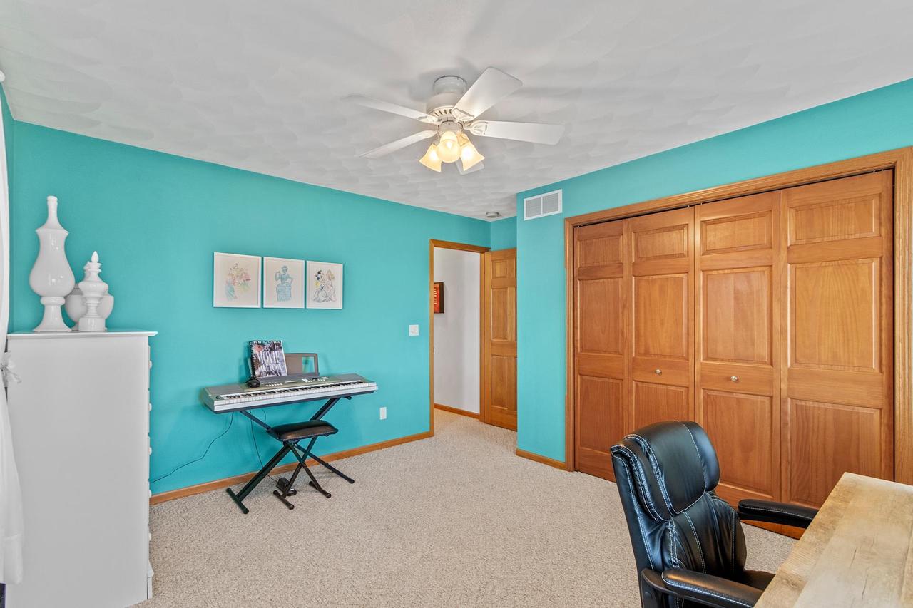 3823 Falcon Ridge Drive