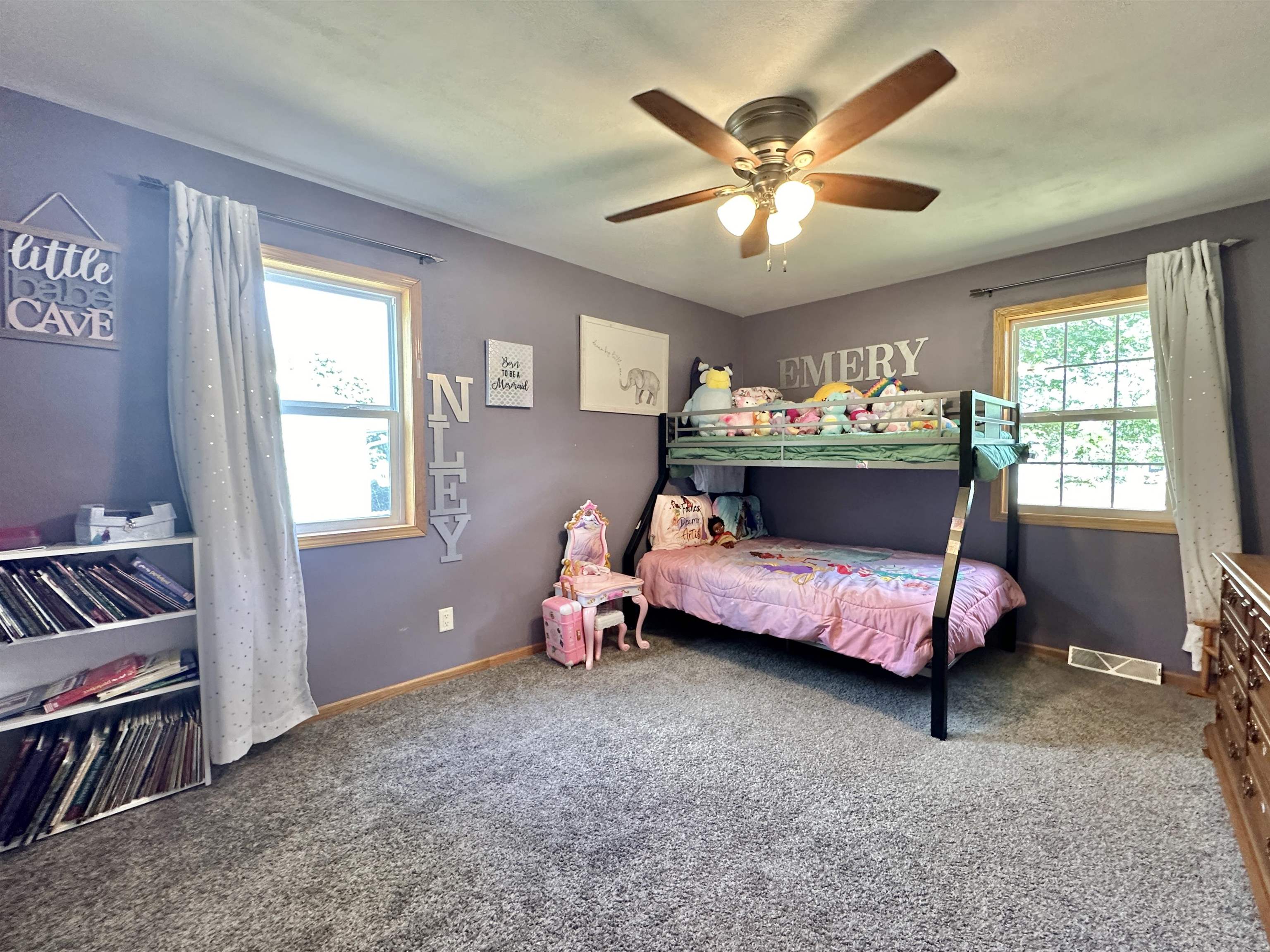 836 E Hart Road