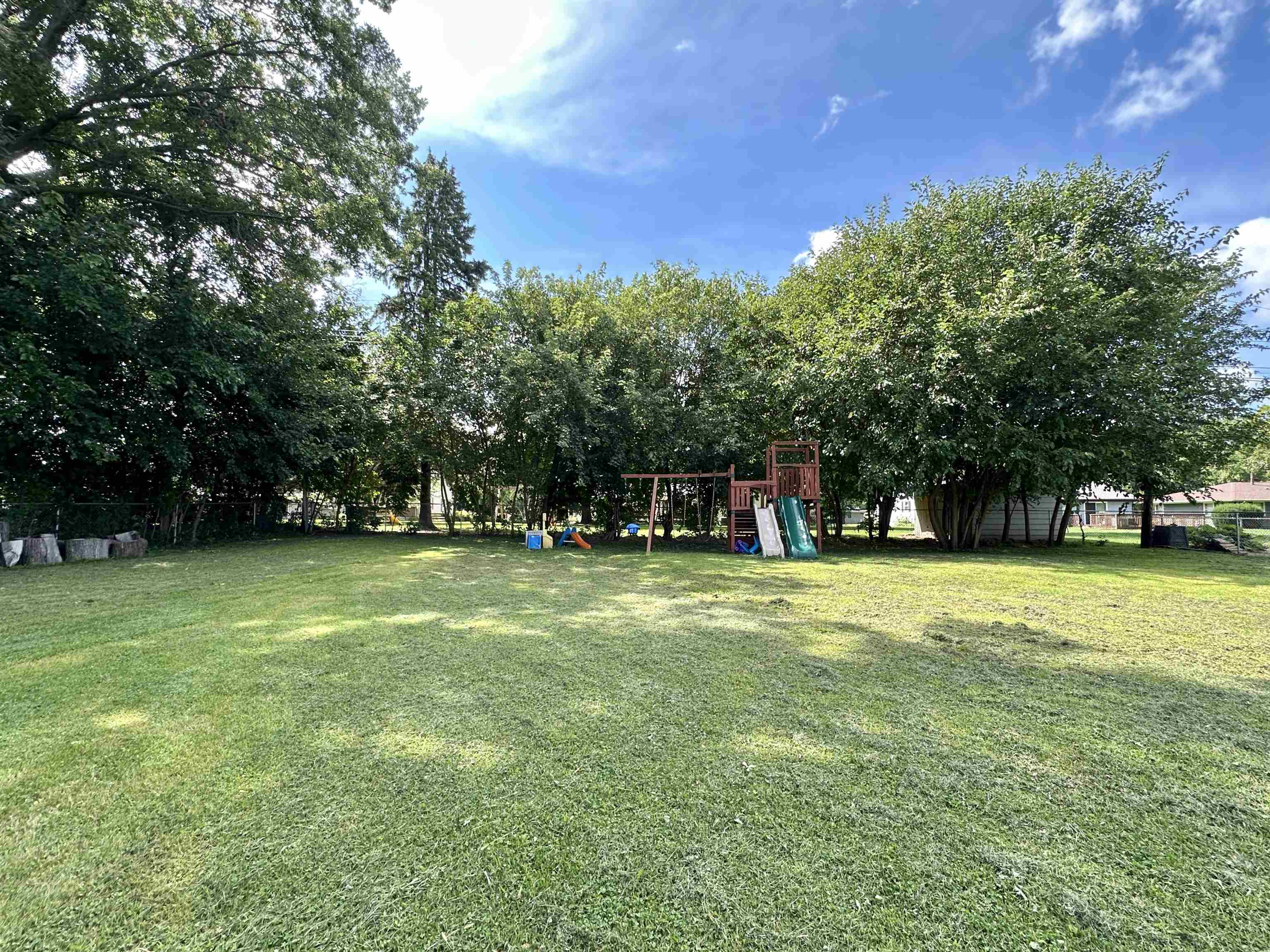 836 E Hart Road