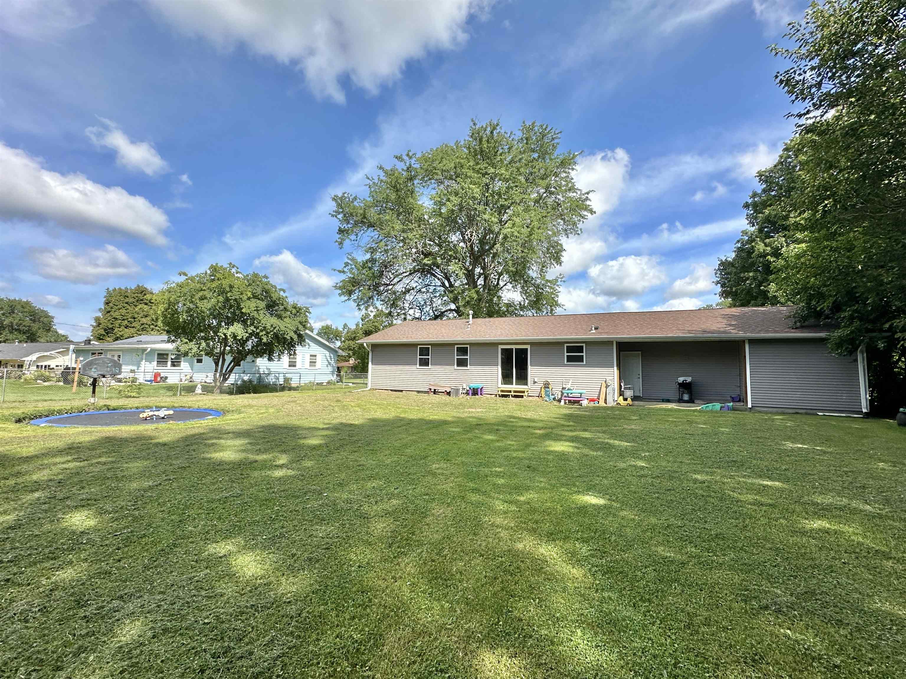 836 E Hart Road