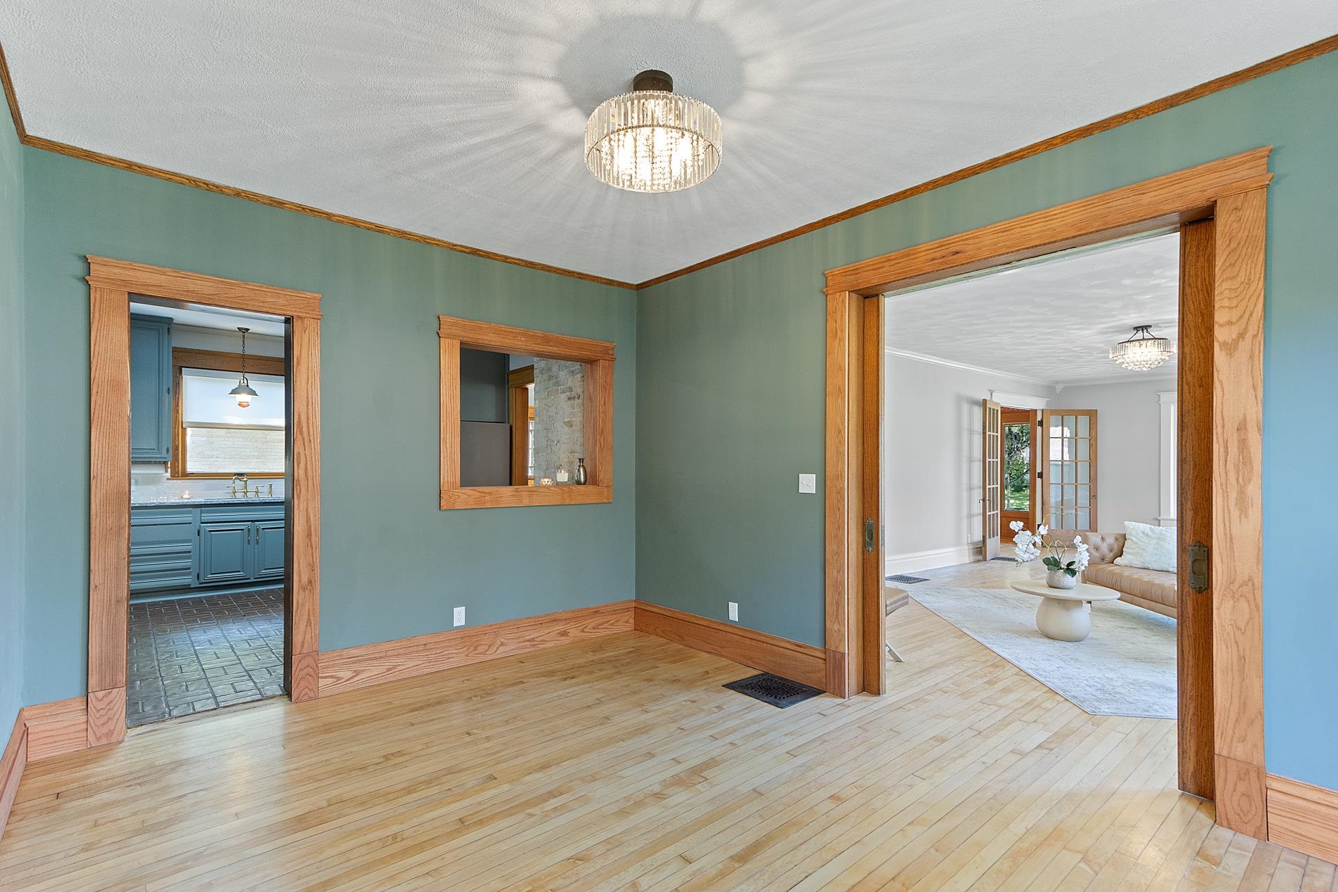 836 E Milwaukee Street