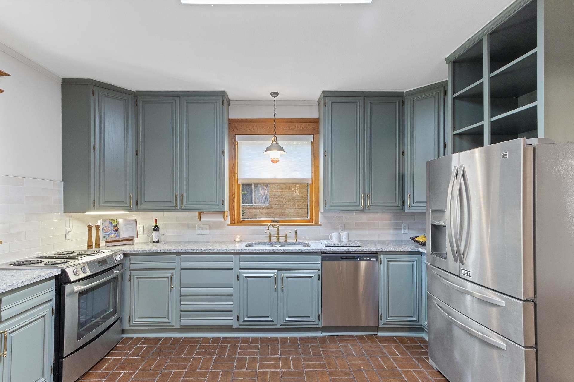 836 E Milwaukee Street